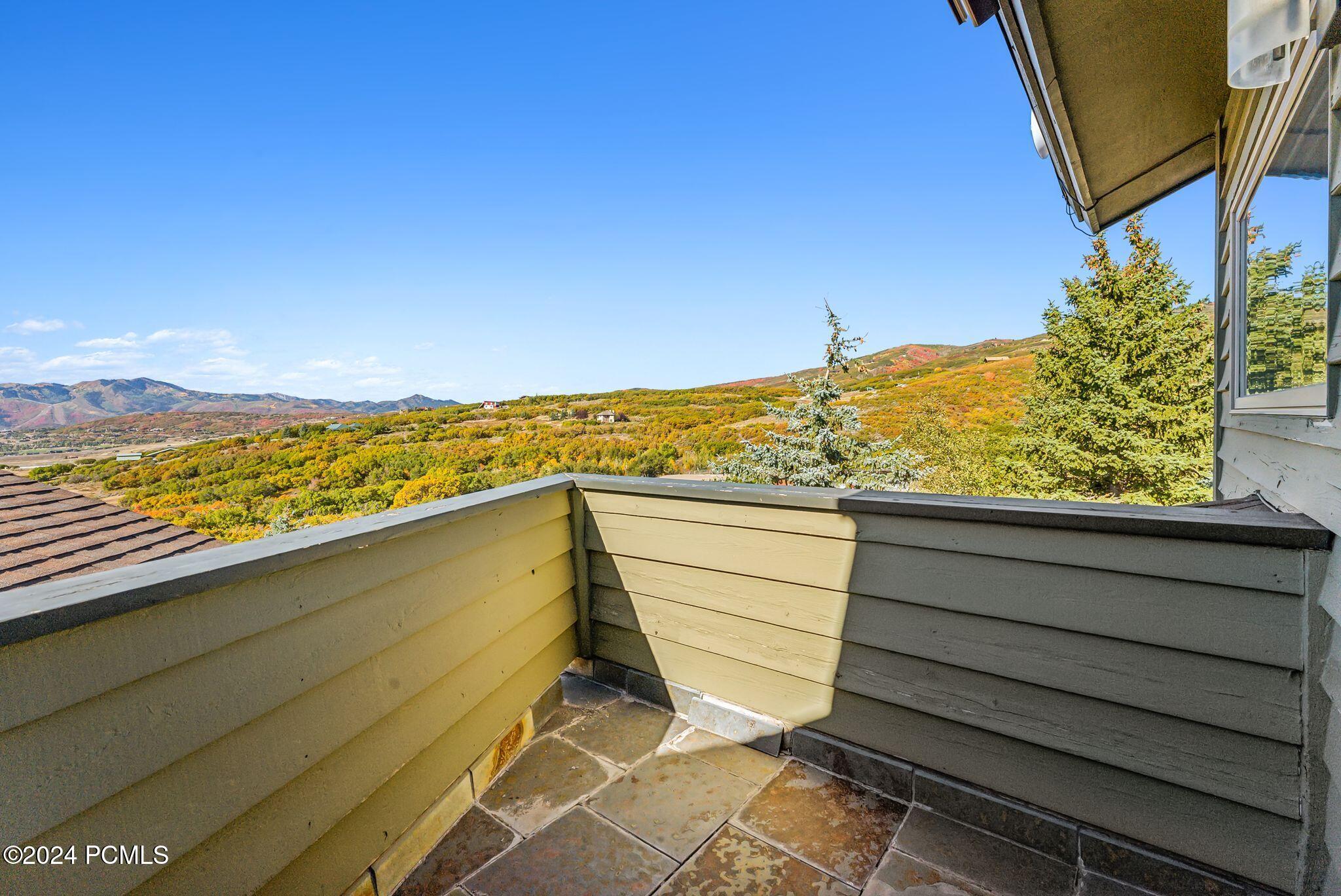 Park City, Utah 84098, United States, 4 Bedrooms Bedrooms, ,5 BathroomsBathrooms,Residential,Pending,42870