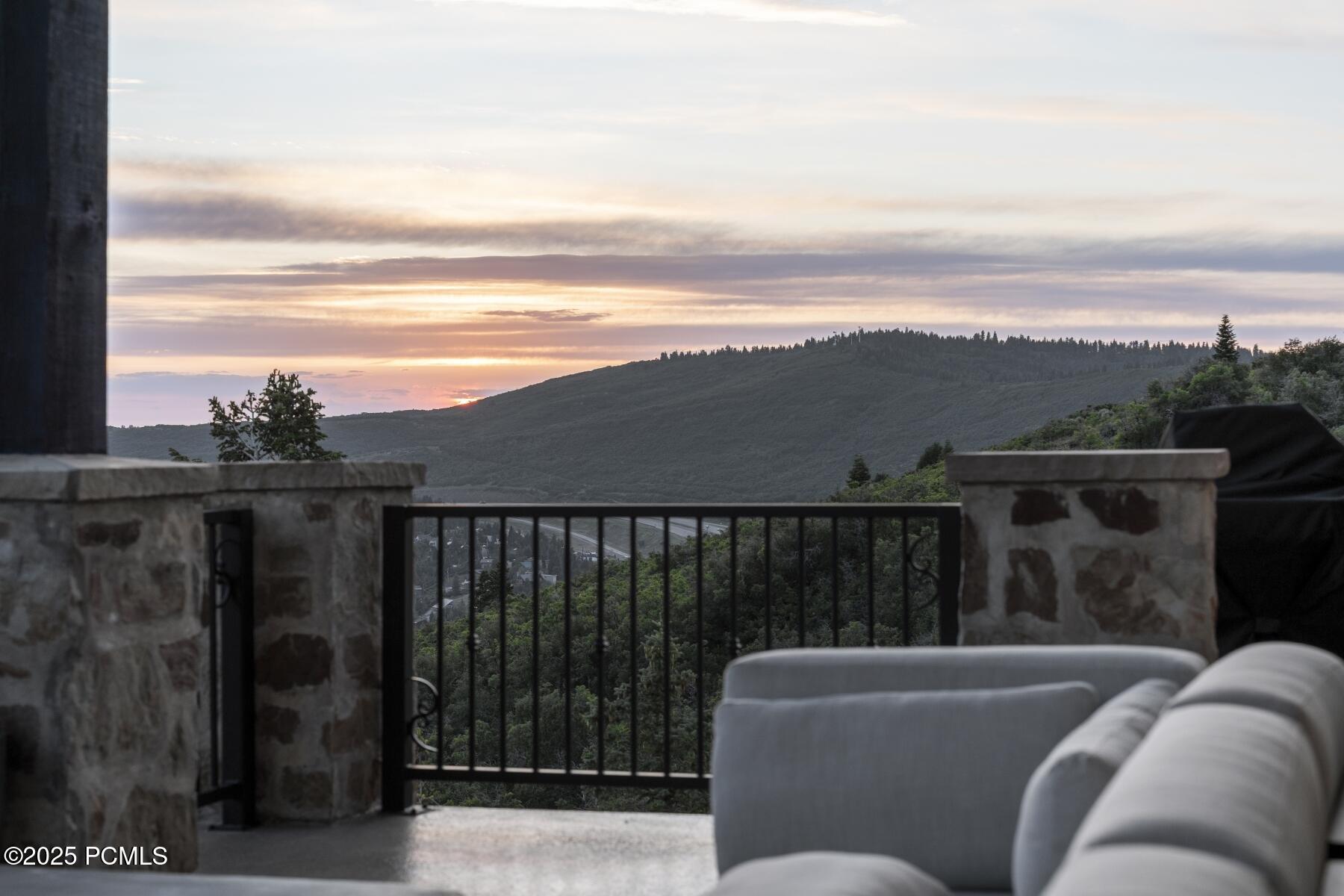 Park City, Utah 84098, United States, 4 Bedrooms Bedrooms, ,5 BathroomsBathrooms,Residential,Active,172349