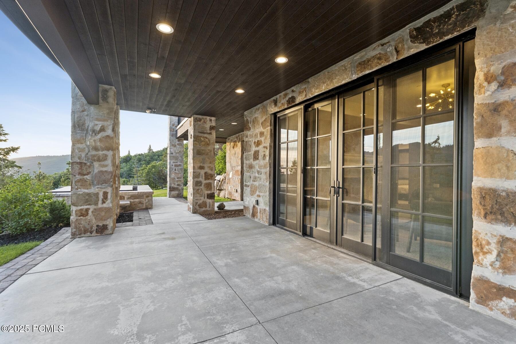 Park City, Utah 84098, United States, 4 Bedrooms Bedrooms, ,5 BathroomsBathrooms,Residential,Active,172349