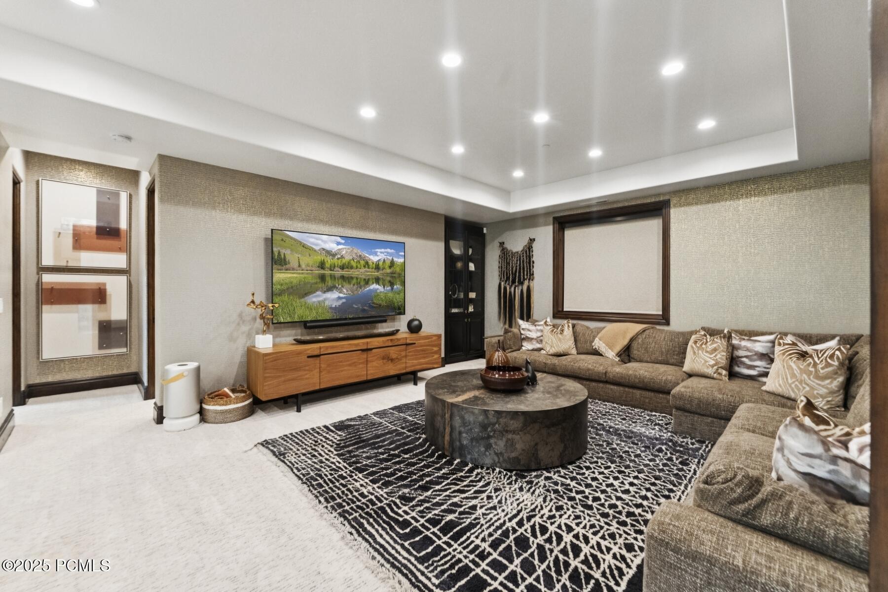 Park City, Utah 84098, United States, 4 Bedrooms Bedrooms, ,5 BathroomsBathrooms,Residential,Active,172349