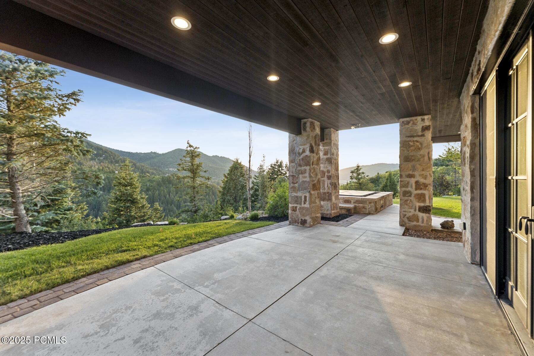 Park City, Utah 84098, United States, 4 Bedrooms Bedrooms, ,5 BathroomsBathrooms,Residential,Active,172349