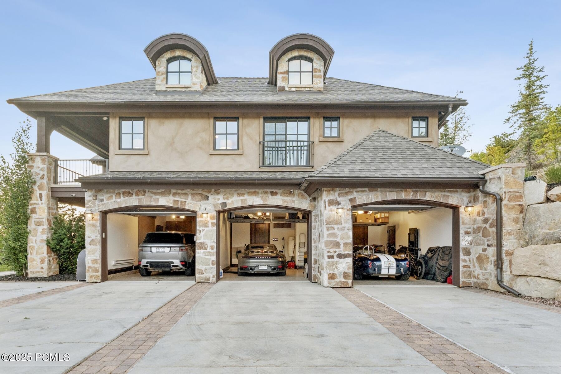 Park City, Utah 84098, United States, 4 Bedrooms Bedrooms, ,5 BathroomsBathrooms,Residential,Active,172349