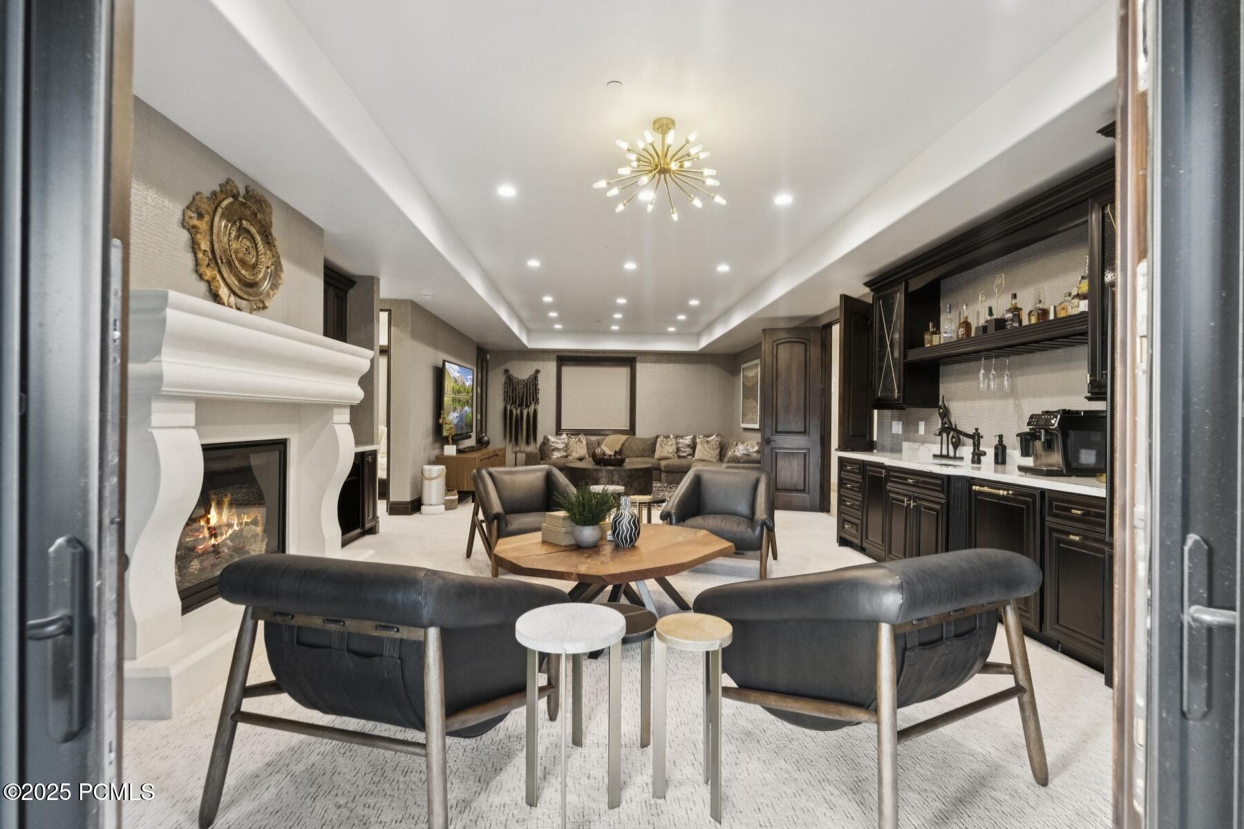 Park City, Utah 84098, United States, 4 Bedrooms Bedrooms, ,5 BathroomsBathrooms,Residential,Active,172349