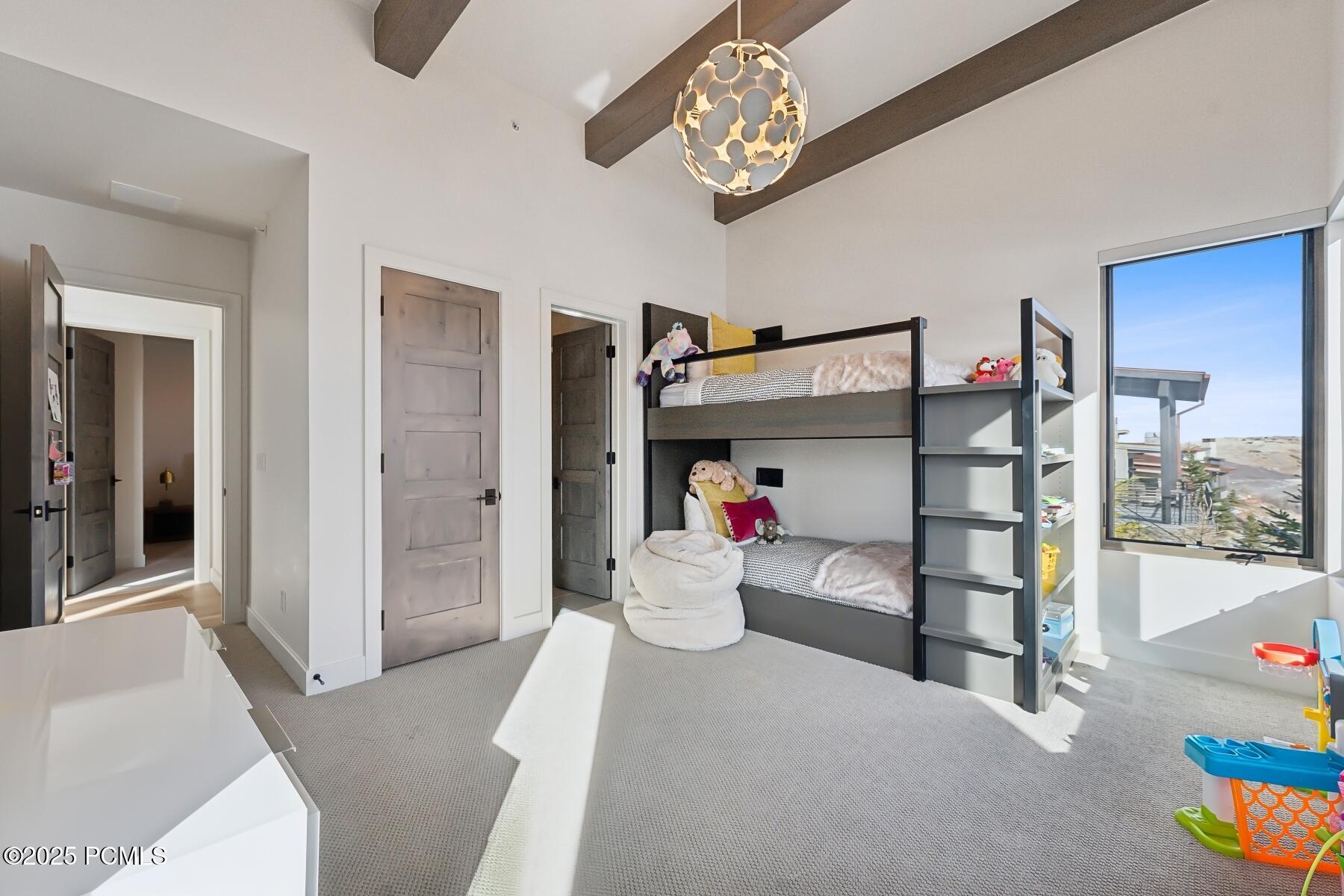 Park City, Utah 84098, United States, 4 Bedrooms Bedrooms, ,4 BathroomsBathrooms,Residential,Pending,80588