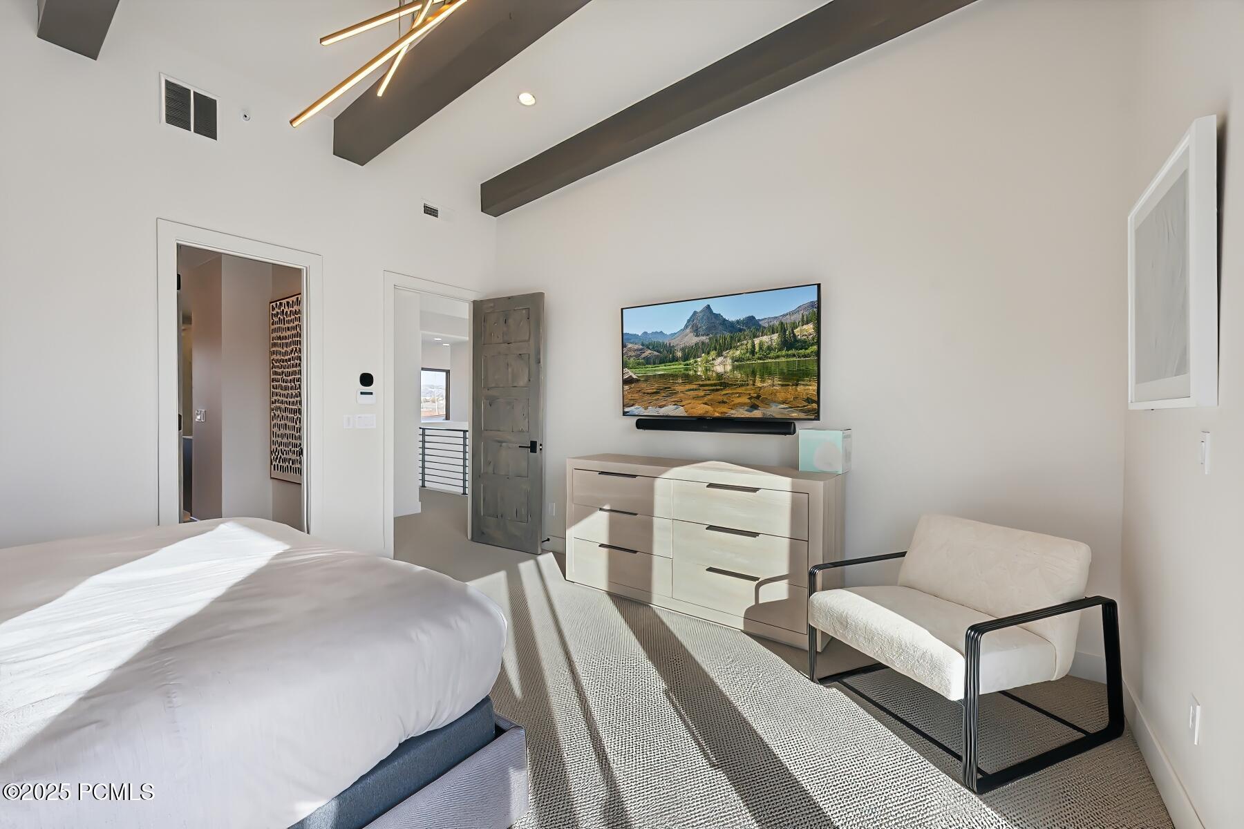 Park City, Utah 84098, United States, 4 Bedrooms Bedrooms, ,4 BathroomsBathrooms,Residential,Pending,80588