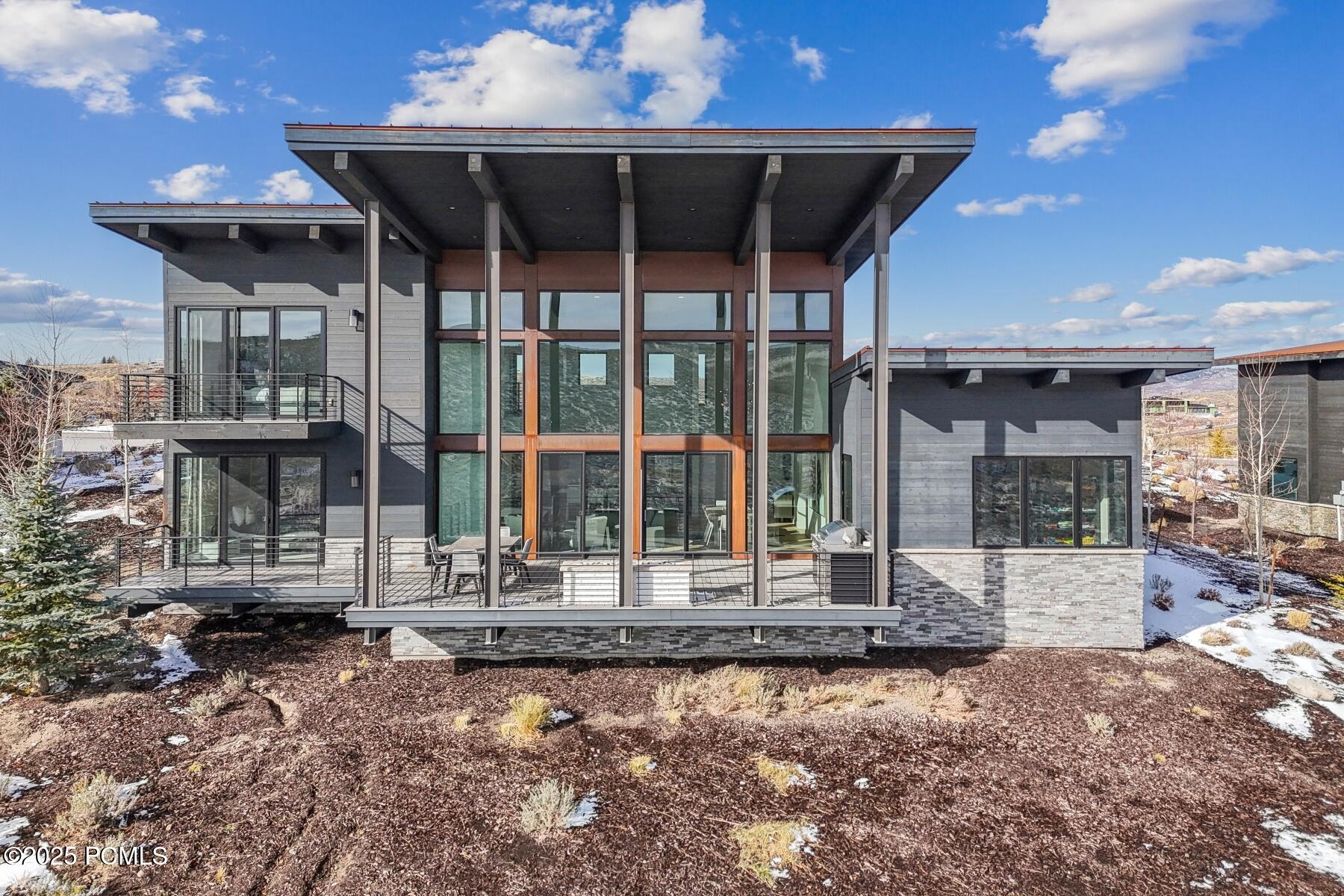 Park City, Utah 84098, United States, 4 Bedrooms Bedrooms, ,4 BathroomsBathrooms,Residential,Pending,80588