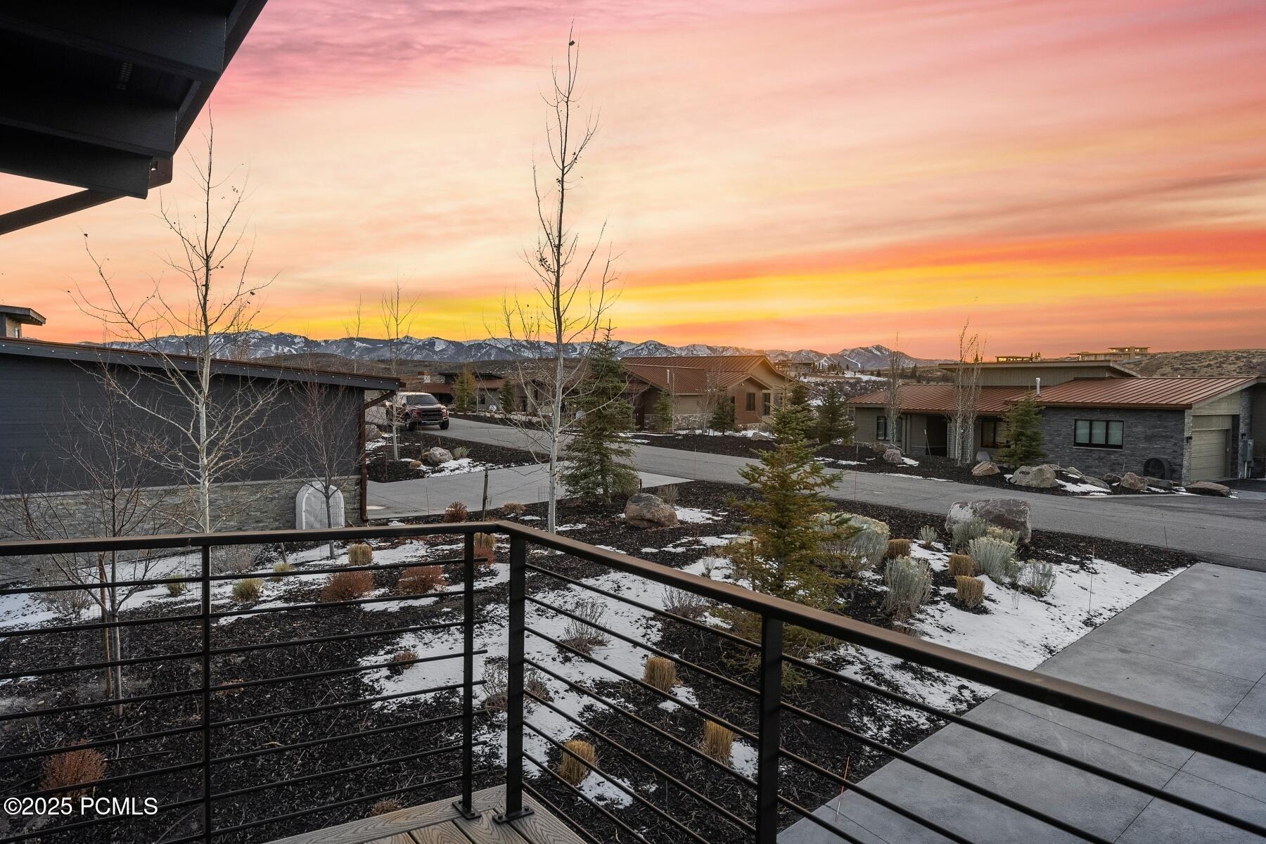 Park City, Utah 84098, United States, 4 Bedrooms Bedrooms, ,4 BathroomsBathrooms,Residential,Pending,80588