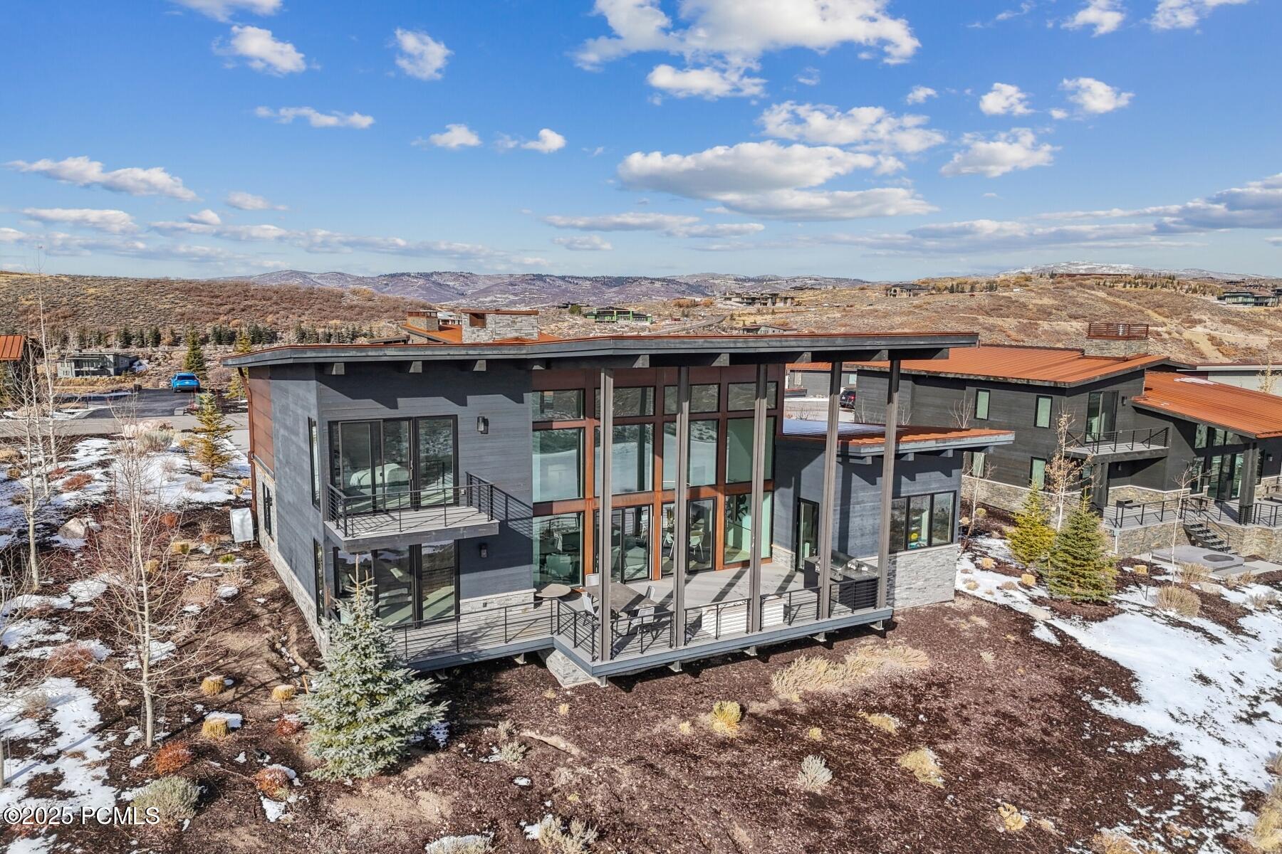 Park City, Utah 84098, United States, 4 Bedrooms Bedrooms, ,4 BathroomsBathrooms,Residential,Pending,80588