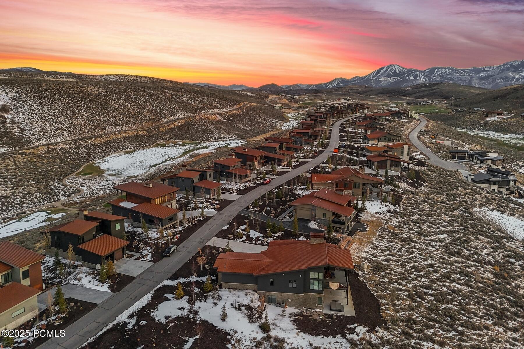 Park City, Utah 84098, United States, 4 Bedrooms Bedrooms, ,4 BathroomsBathrooms,Residential,Pending,80588