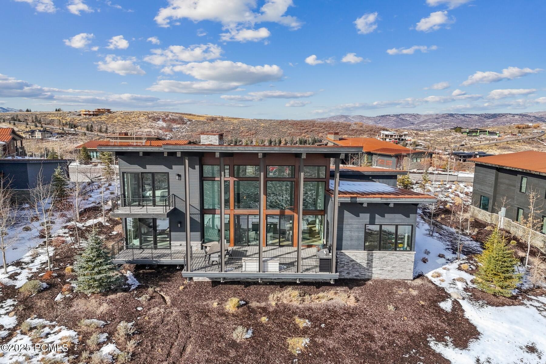 Park City, Utah 84098, United States, 4 Bedrooms Bedrooms, ,4 BathroomsBathrooms,Residential,Pending,80588