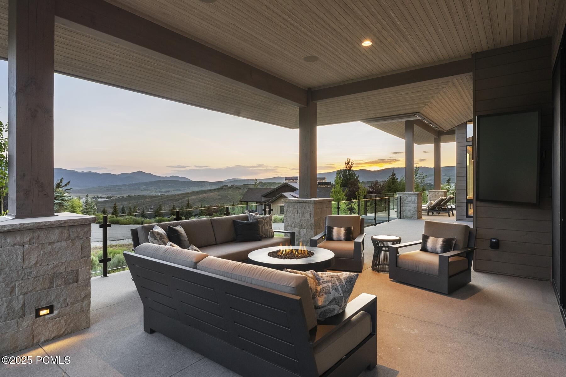 Park City, Utah 84098, United States, 5 Bedrooms Bedrooms, ,6 BathroomsBathrooms,Residential,Active,177392