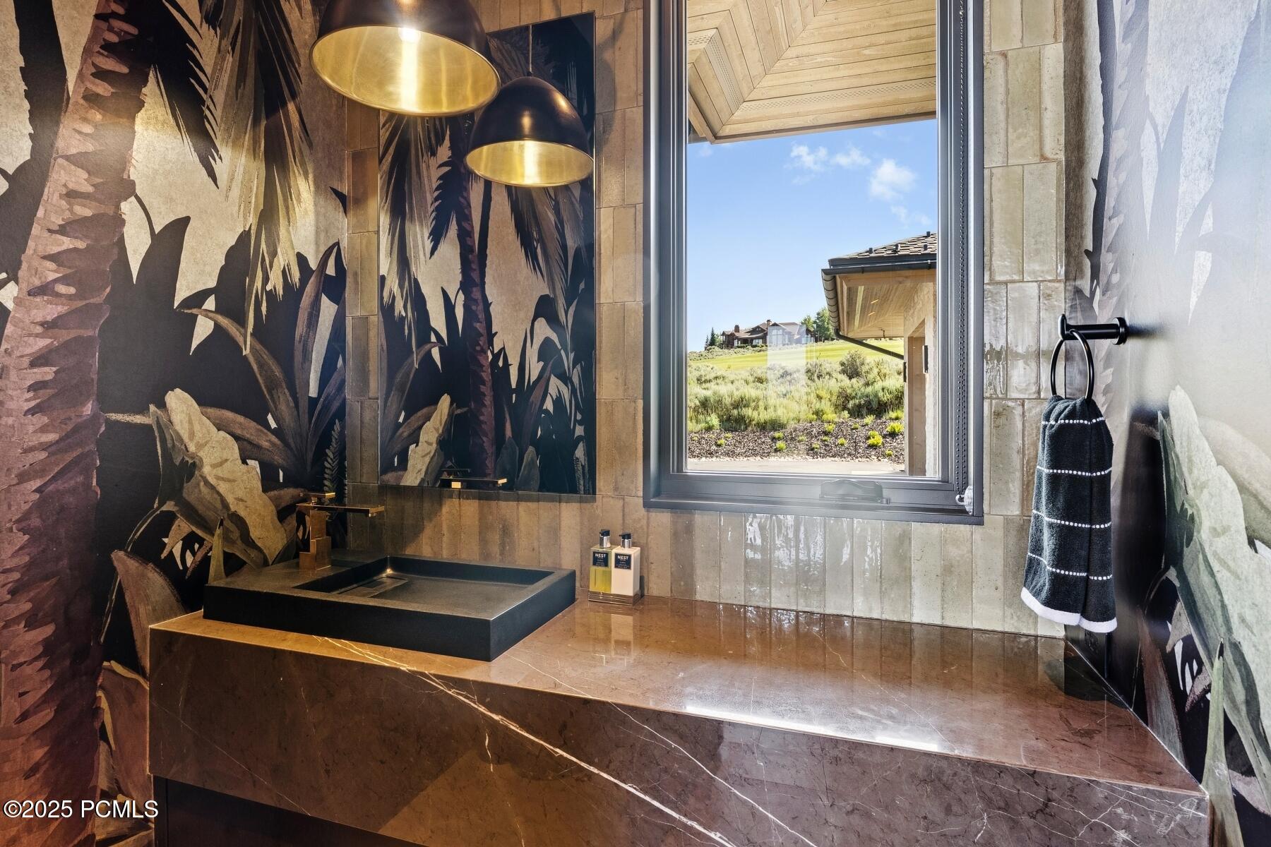 Park City, Utah 84098, United States, 5 Bedrooms Bedrooms, ,6 BathroomsBathrooms,Residential,Active,177392