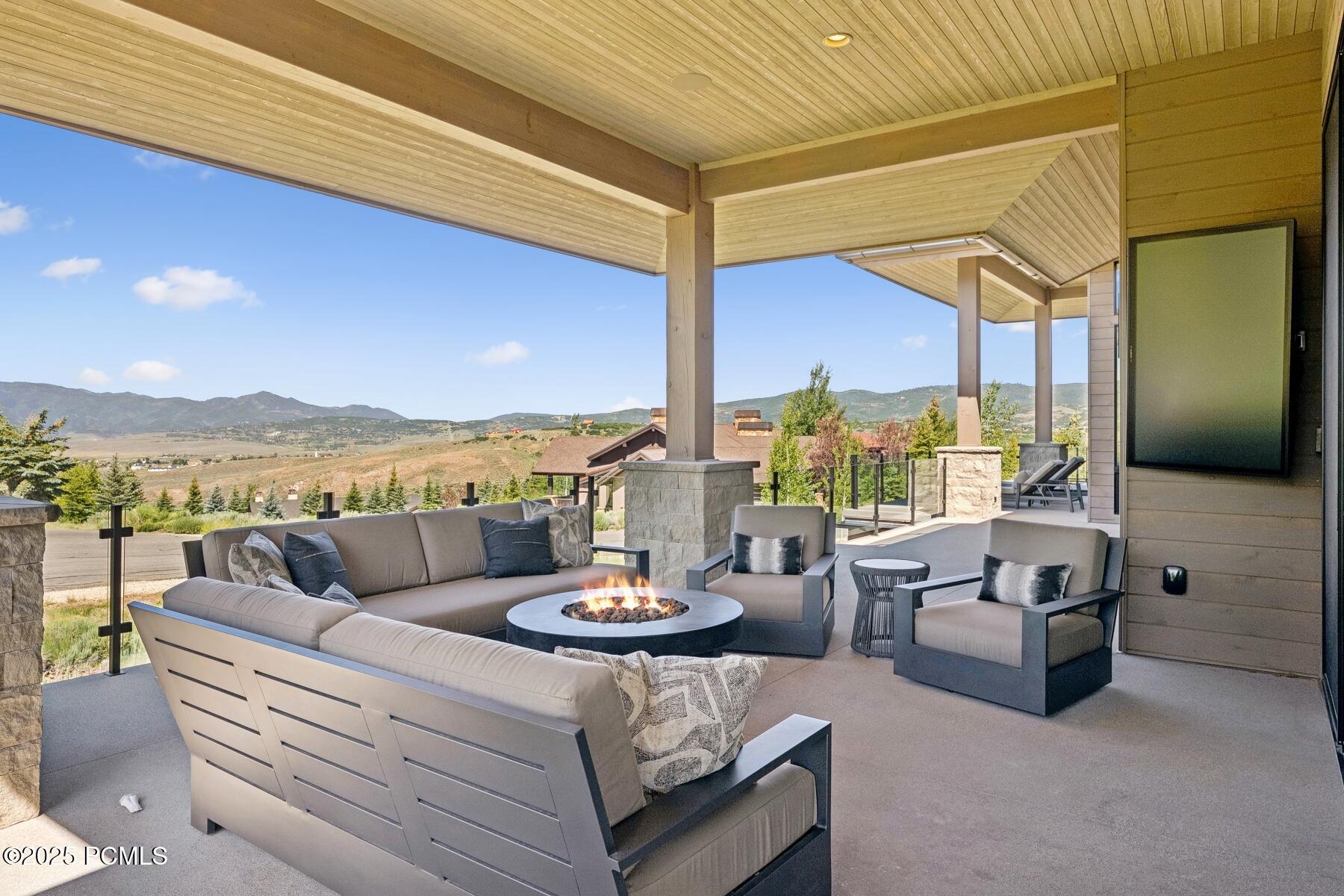 Park City, Utah 84098, United States, 5 Bedrooms Bedrooms, ,6 BathroomsBathrooms,Residential,Active,177392