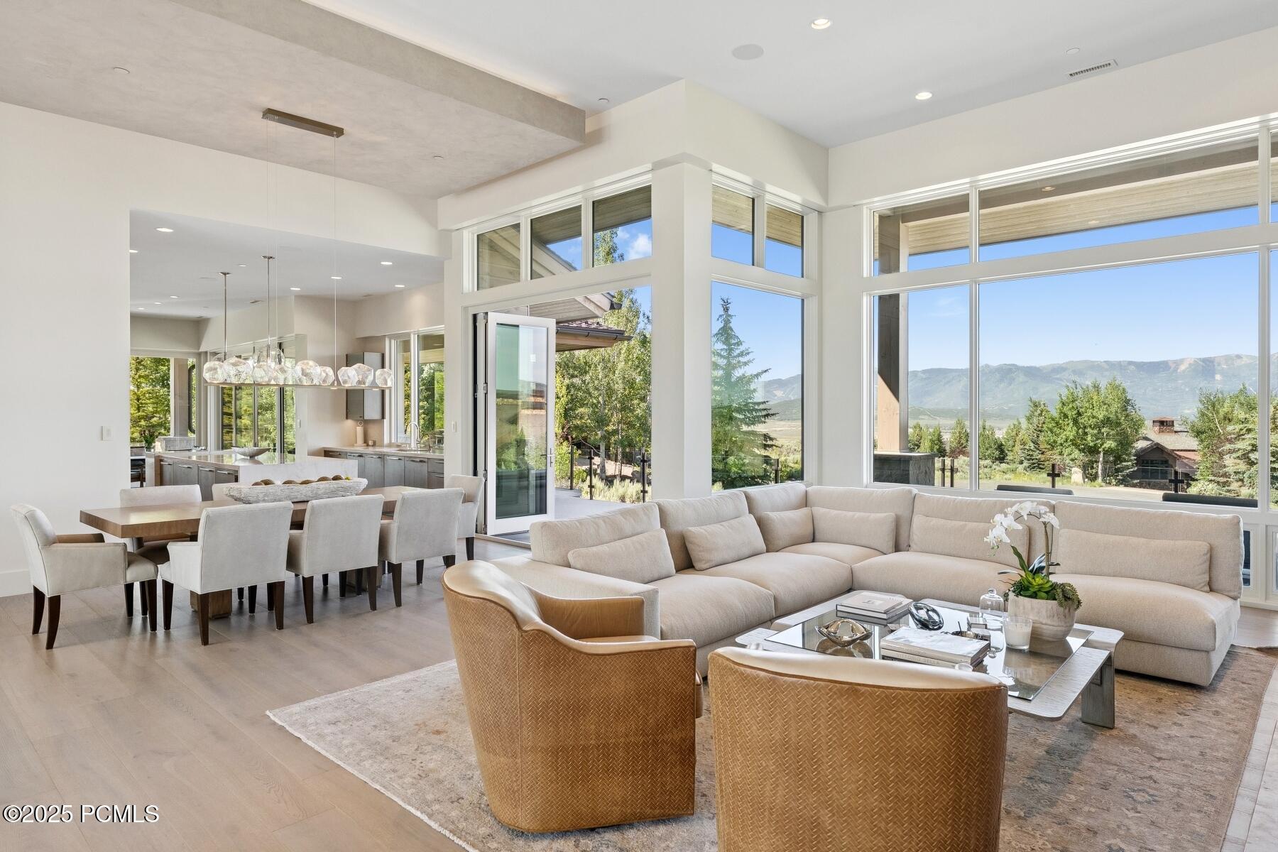 Park City, Utah 84098, United States, 5 Bedrooms Bedrooms, ,6 BathroomsBathrooms,Residential,Active,177392