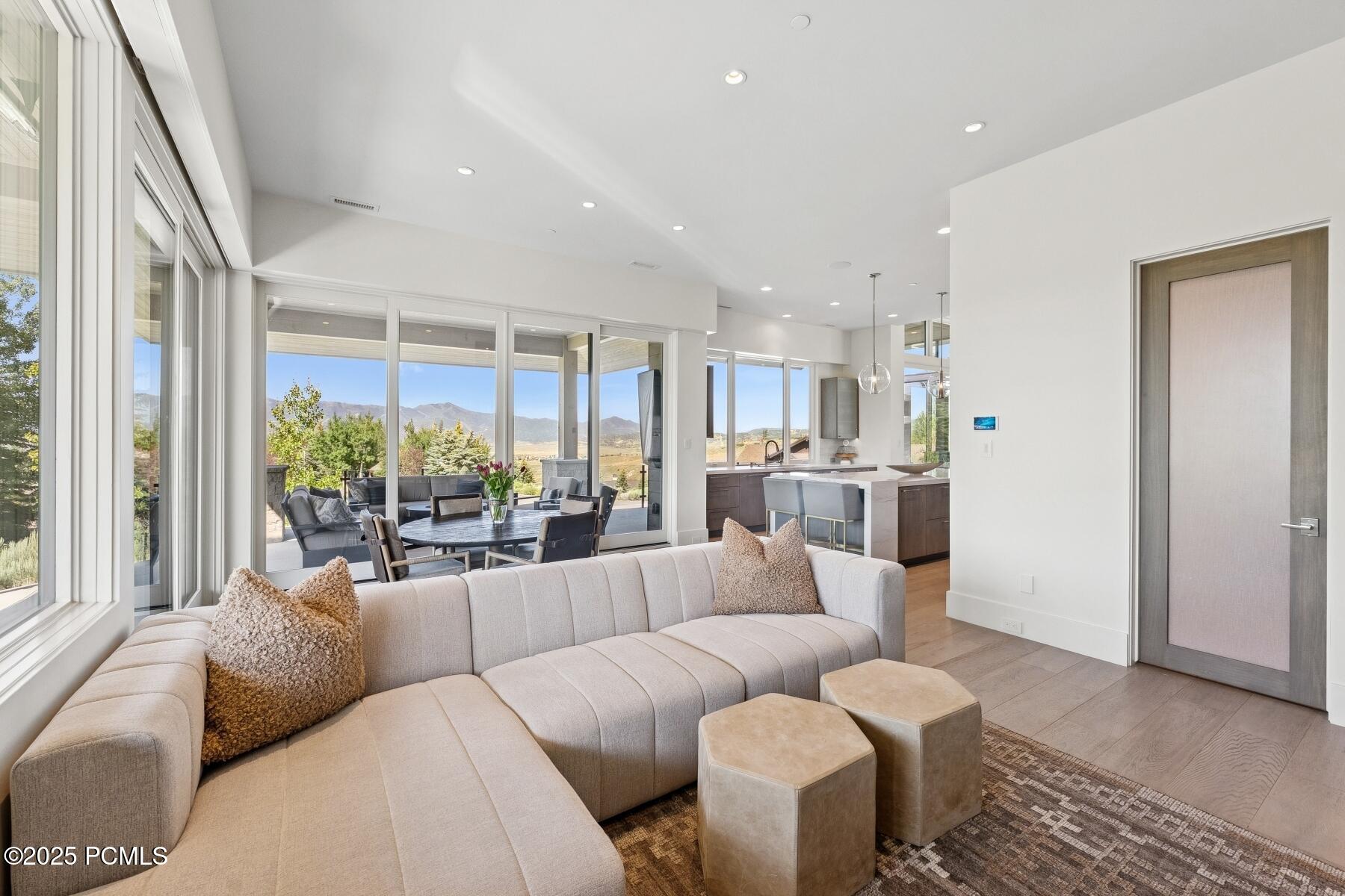 Park City, Utah 84098, United States, 5 Bedrooms Bedrooms, ,6 BathroomsBathrooms,Residential,Active,177392