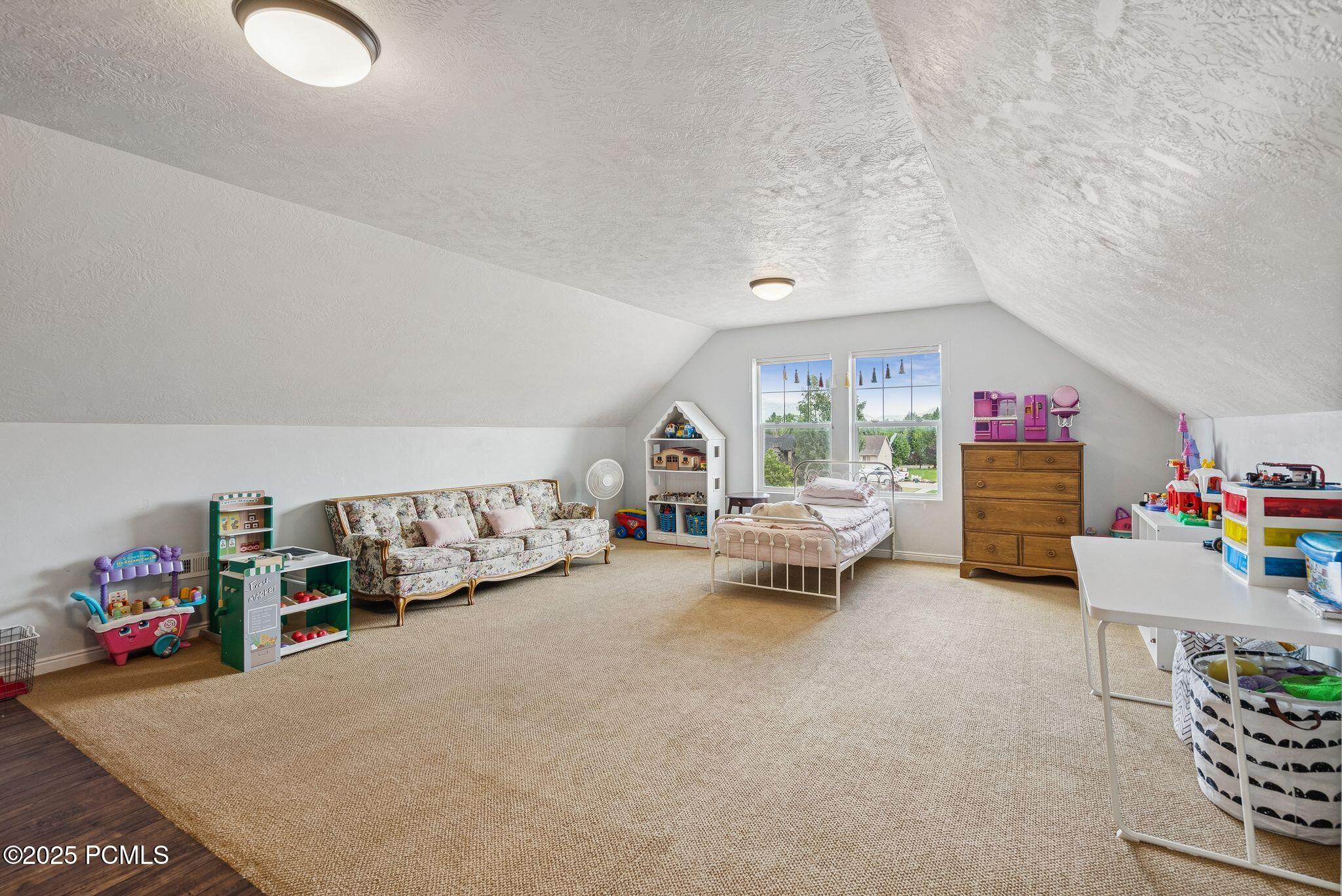 Heber City, Utah 84032, United States, 6 Bedrooms Bedrooms, ,4 BathroomsBathrooms,Residential,Active,177175