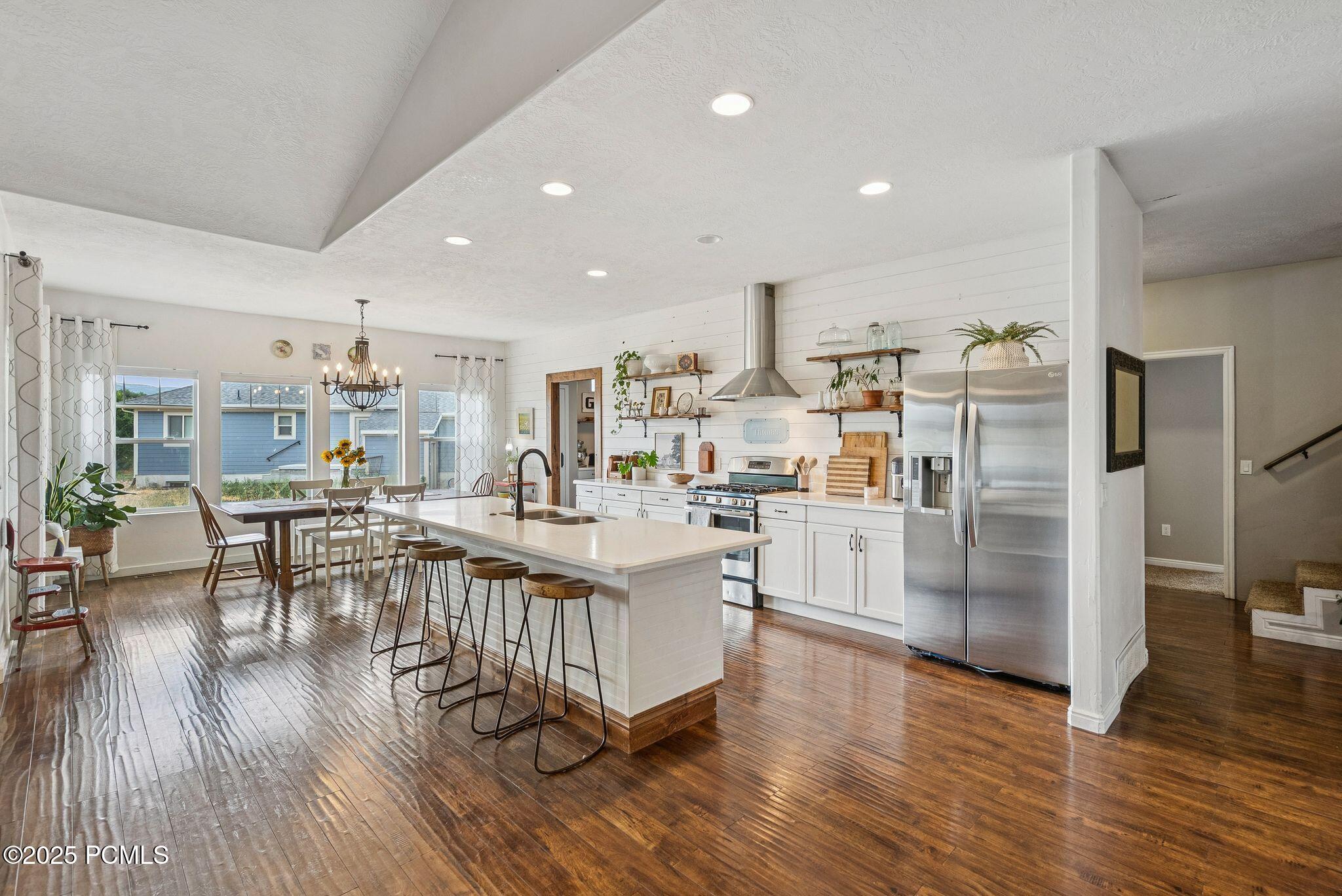 Heber City, Utah 84032, United States, 6 Bedrooms Bedrooms, ,4 BathroomsBathrooms,Residential,Active,177175