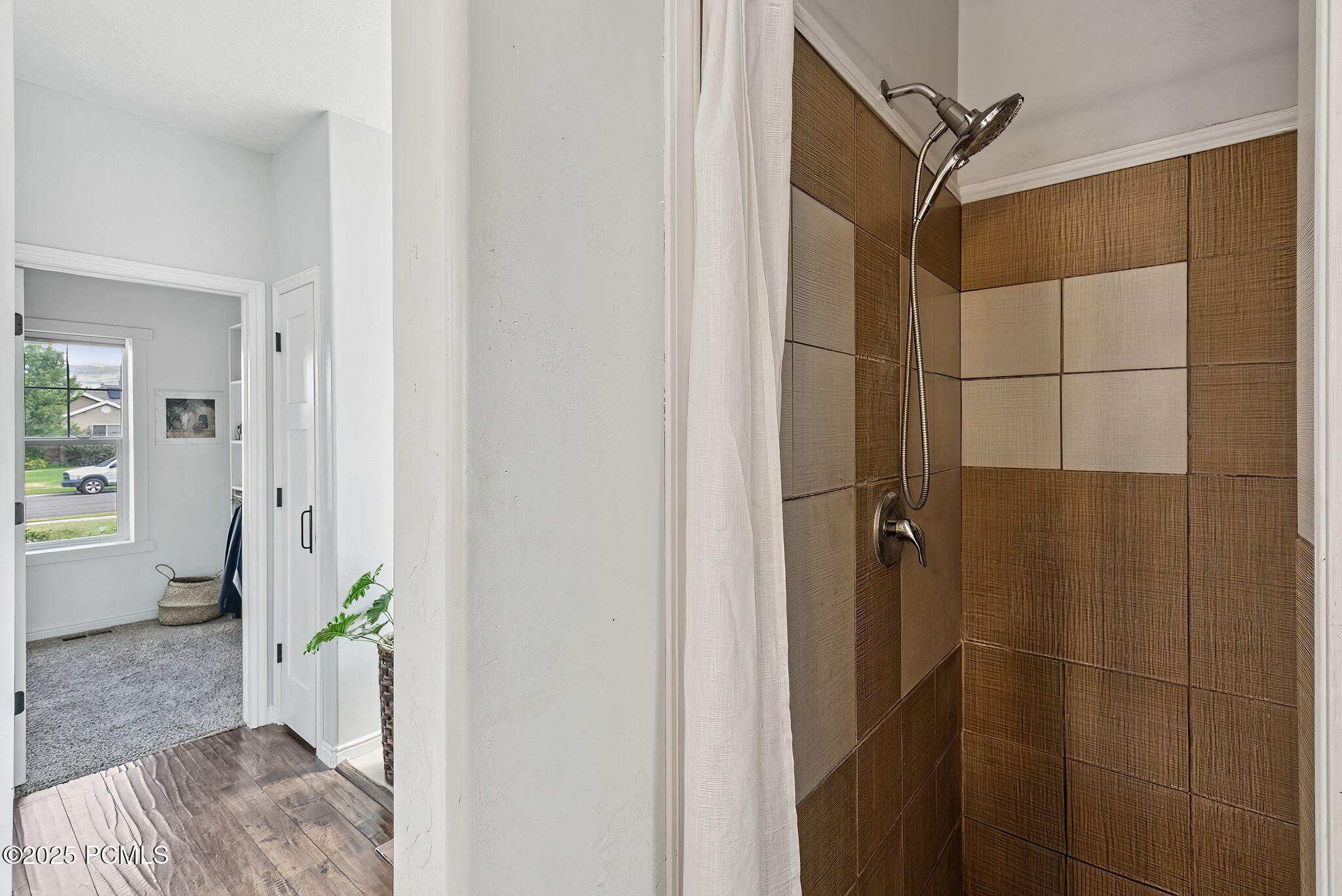 Heber City, Utah 84032, United States, 6 Bedrooms Bedrooms, ,4 BathroomsBathrooms,Residential,Active,177175