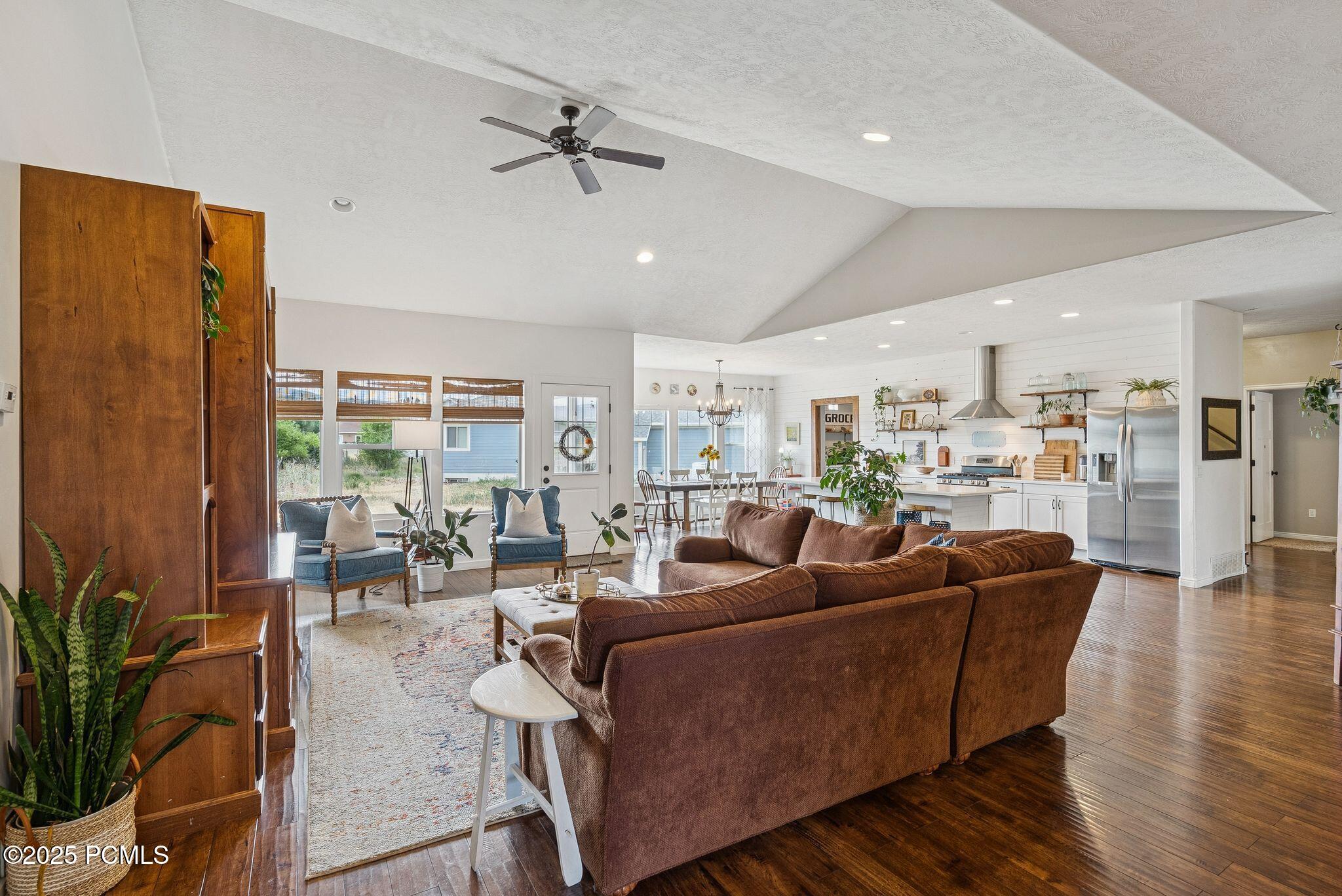 Heber City, Utah 84032, United States, 6 Bedrooms Bedrooms, ,4 BathroomsBathrooms,Residential,Active,177175