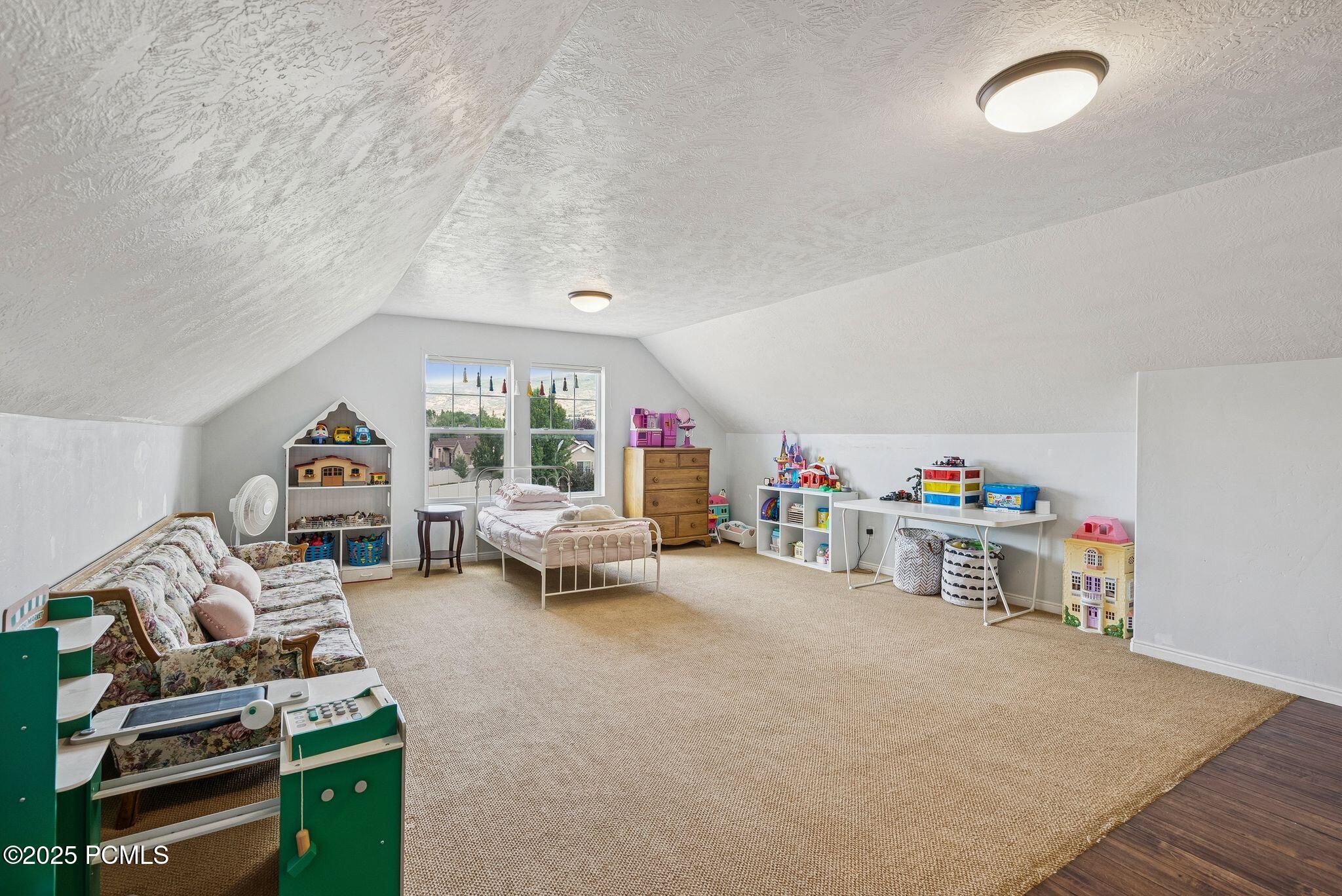 Heber City, Utah 84032, United States, 6 Bedrooms Bedrooms, ,4 BathroomsBathrooms,Residential,Active,177175