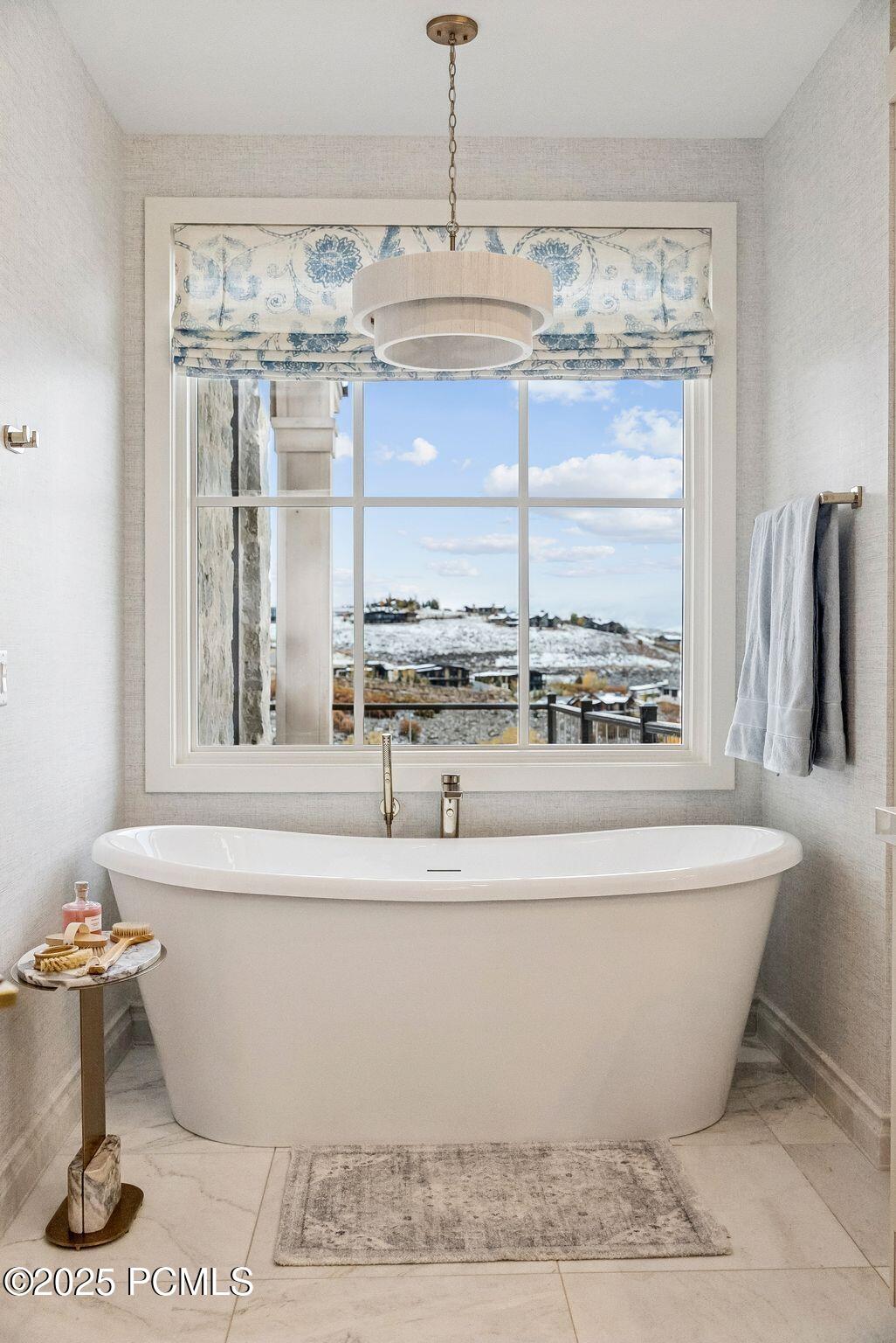 Kamas, Utah 84036, United States, 6 Bedrooms Bedrooms, ,8 BathroomsBathrooms,Residential,Active,221254