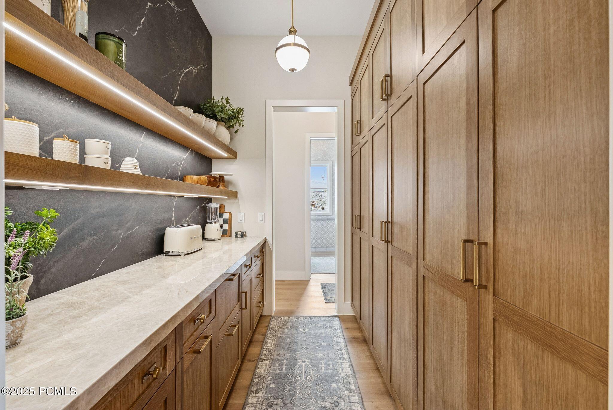 Kamas, Utah 84036, United States, 6 Bedrooms Bedrooms, ,8 BathroomsBathrooms,Residential,Active,221254