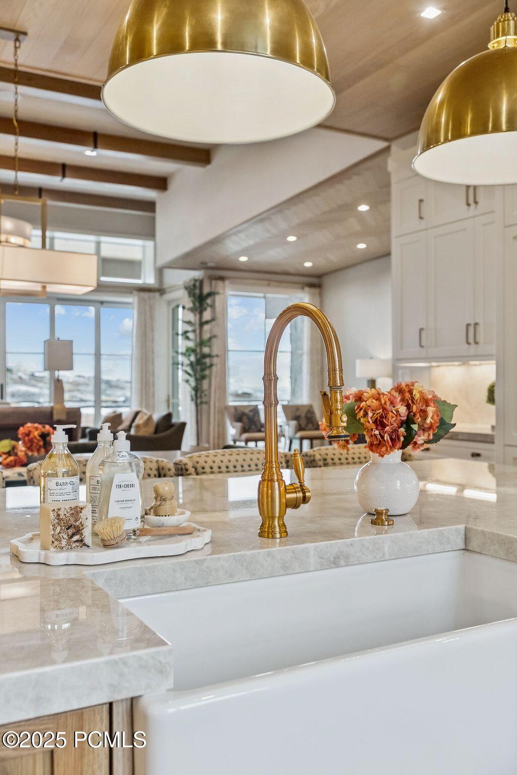 Kamas, Utah 84036, United States, 6 Bedrooms Bedrooms, ,8 BathroomsBathrooms,Residential,Active,221254