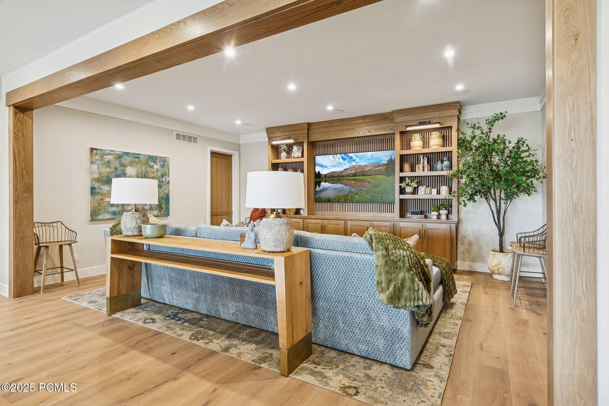 Kamas, Utah 84036, United States, 6 Bedrooms Bedrooms, ,8 BathroomsBathrooms,Residential,Active,221254