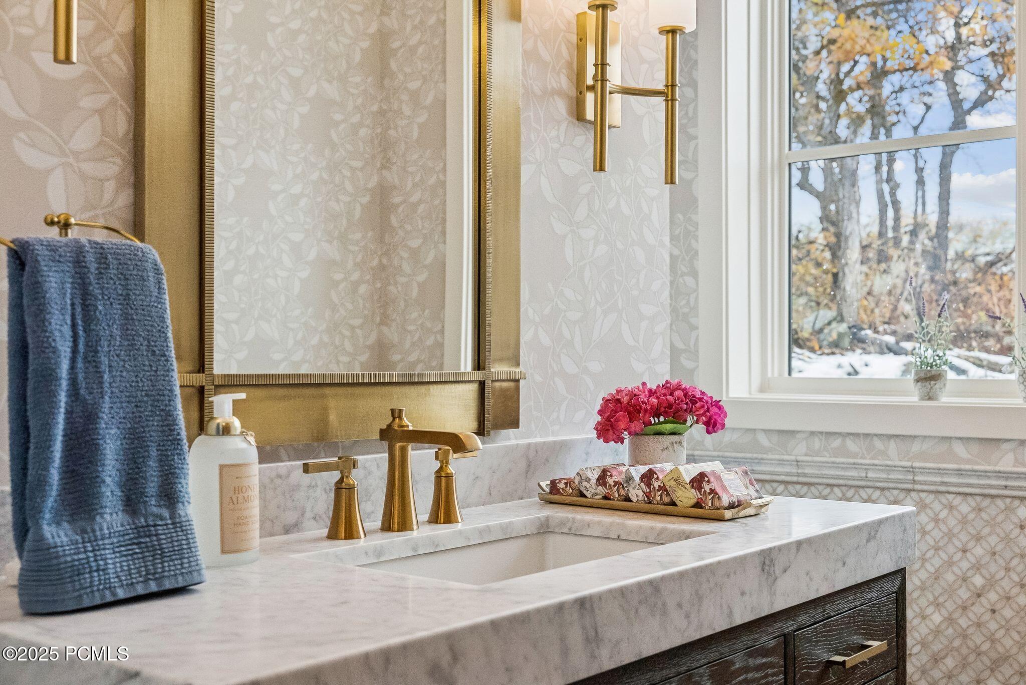 Kamas, Utah 84036, United States, 6 Bedrooms Bedrooms, ,8 BathroomsBathrooms,Residential,Active,221254