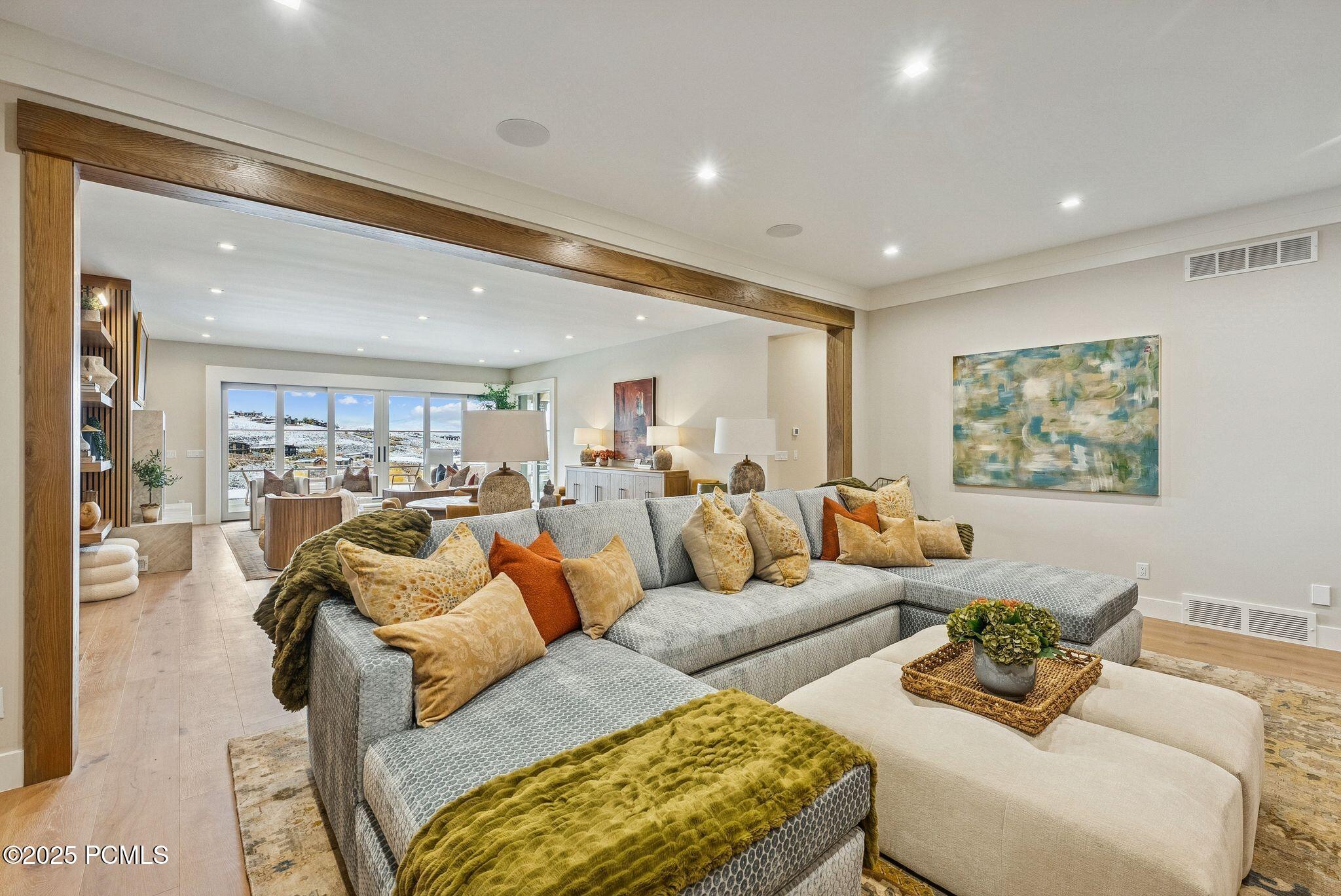 Kamas, Utah 84036, United States, 6 Bedrooms Bedrooms, ,8 BathroomsBathrooms,Residential,Active,221254