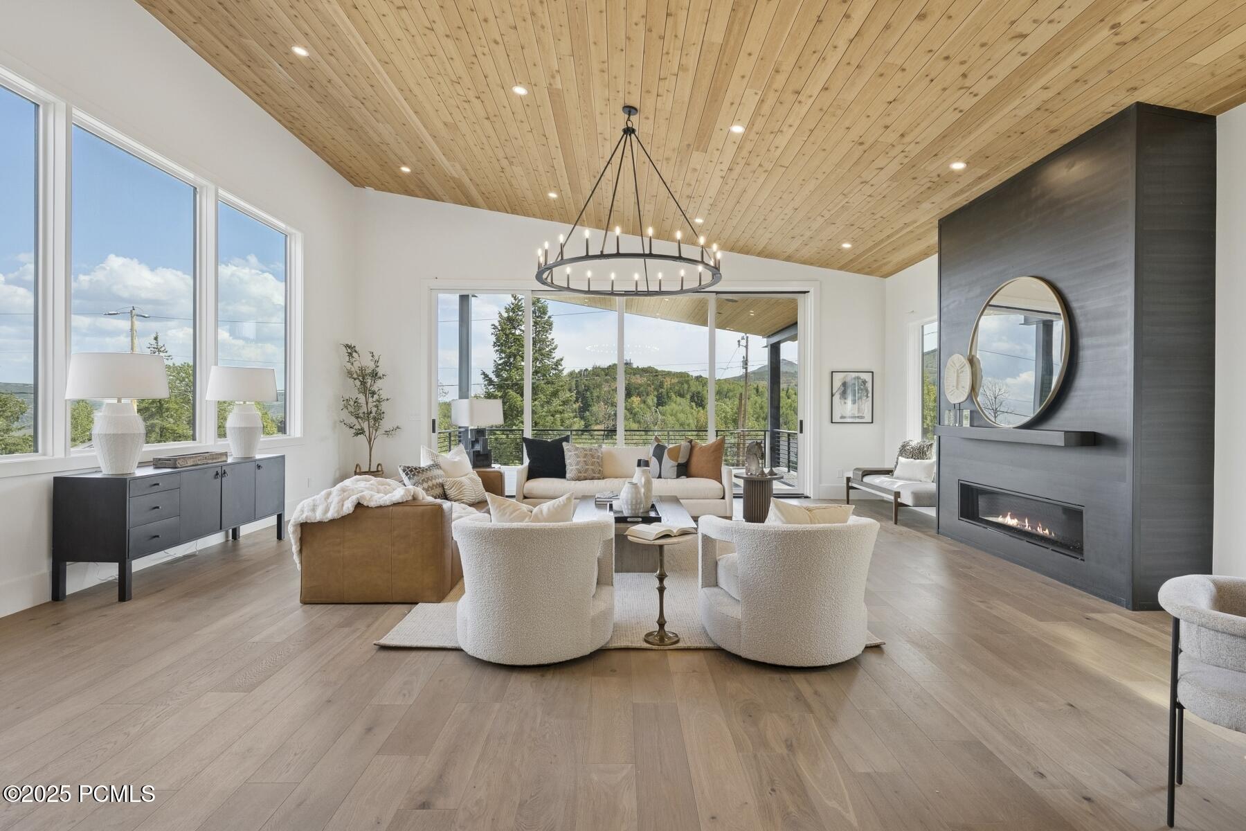 Park City, Utah 84098, United States, 5 Bedrooms Bedrooms, ,6 BathroomsBathrooms,Residential,Active,206586