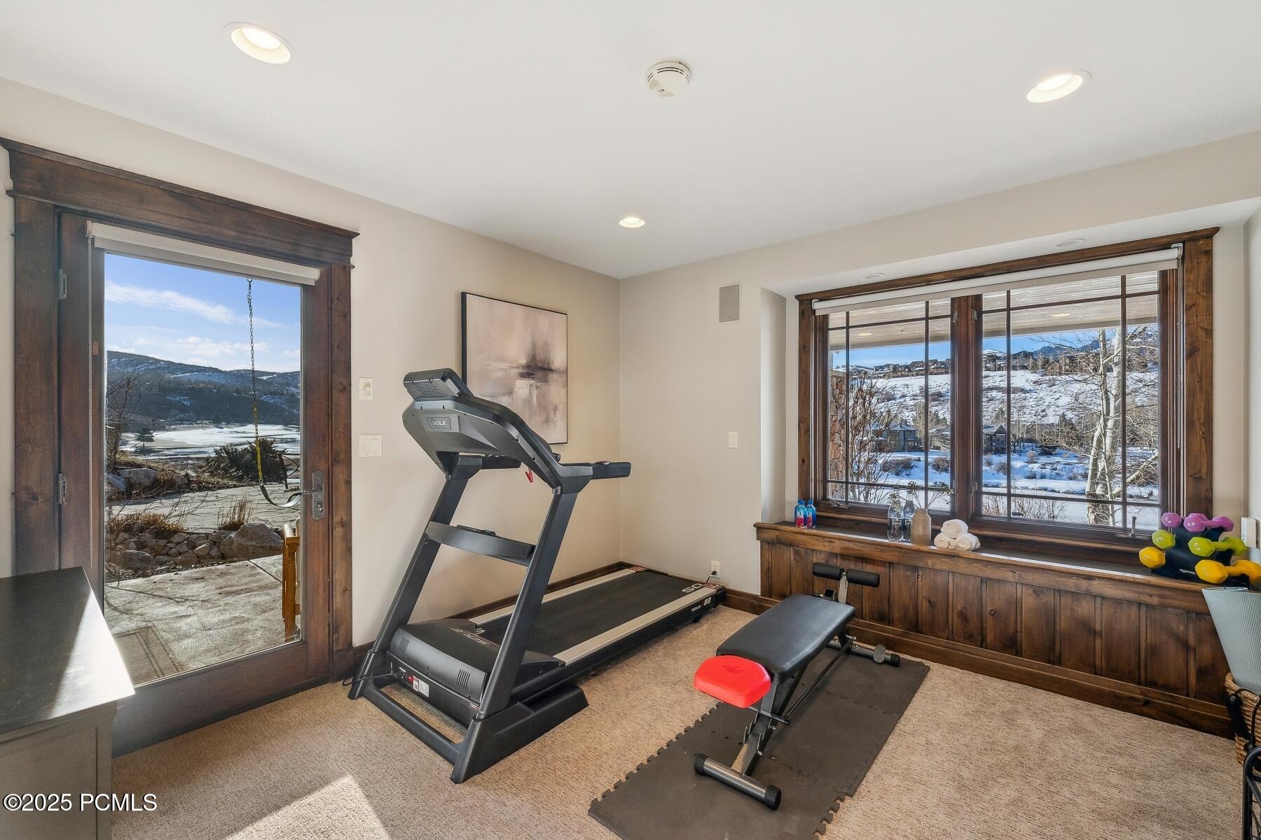 Park City, Utah 84098, United States, 5 Bedrooms Bedrooms, ,6 BathroomsBathrooms,Residential,Active,81943