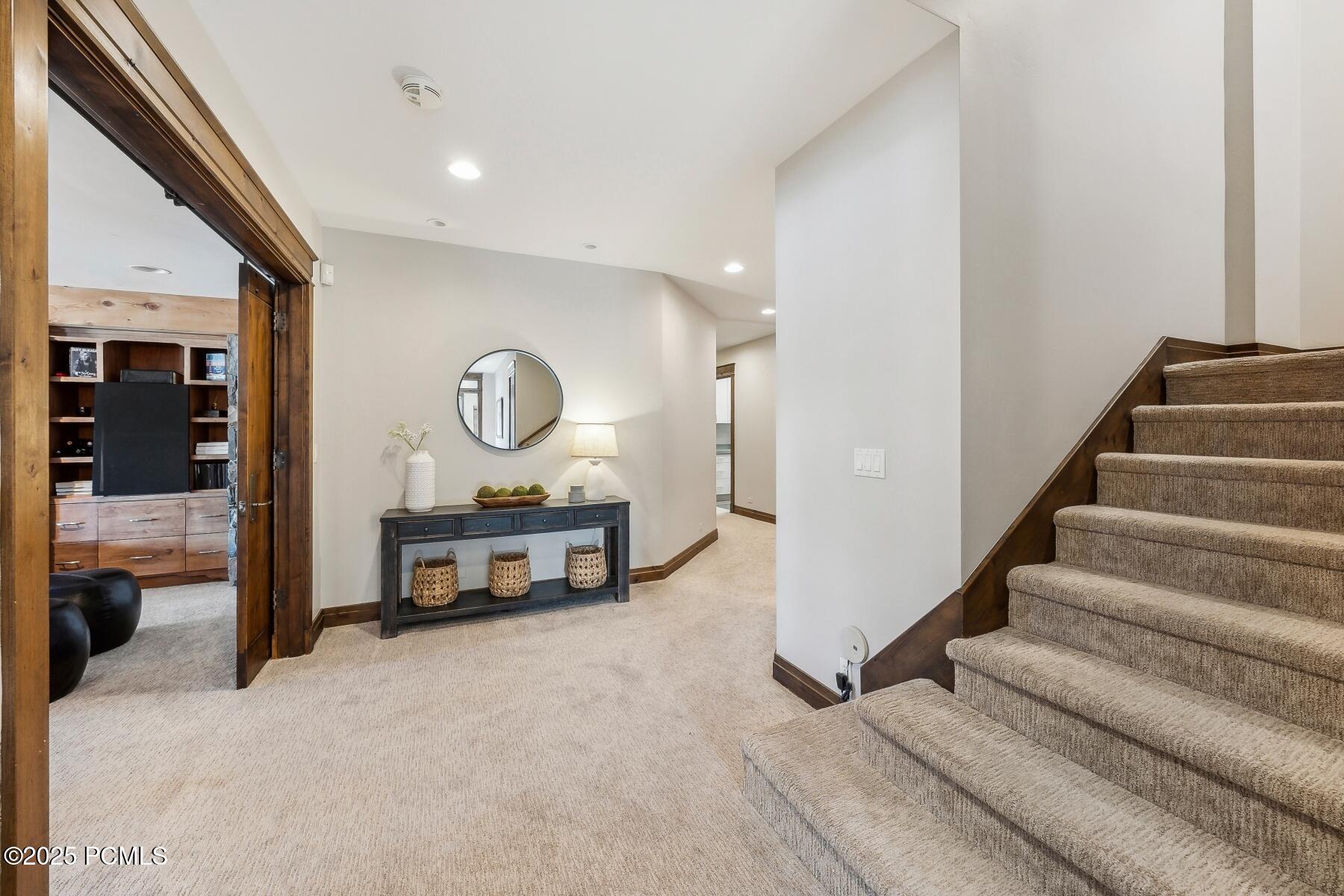 Park City, Utah 84098, United States, 5 Bedrooms Bedrooms, ,6 BathroomsBathrooms,Residential,Active,81943