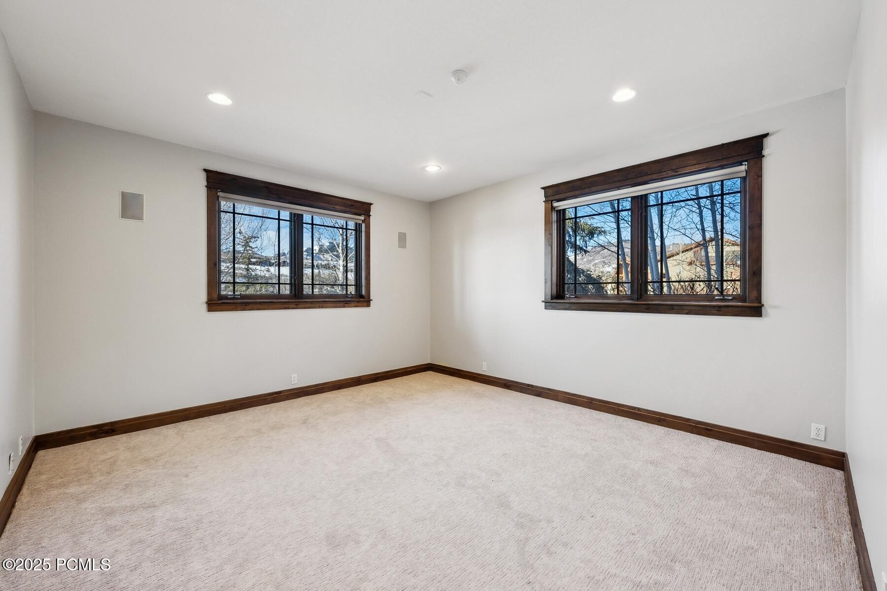 Park City, Utah 84098, United States, 5 Bedrooms Bedrooms, ,6 BathroomsBathrooms,Residential,Active,81943