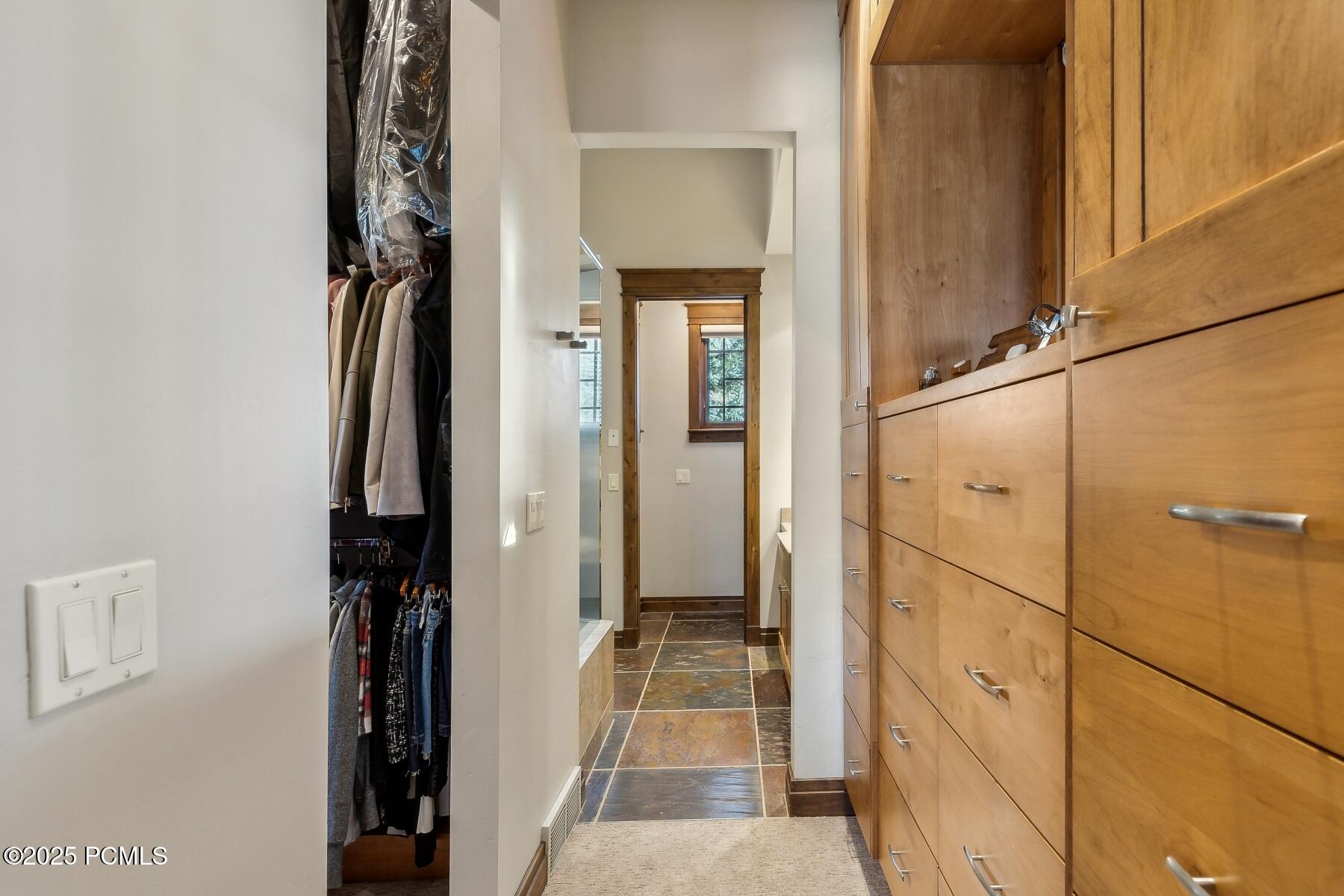 Park City, Utah 84098, United States, 5 Bedrooms Bedrooms, ,6 BathroomsBathrooms,Residential,Active,81943