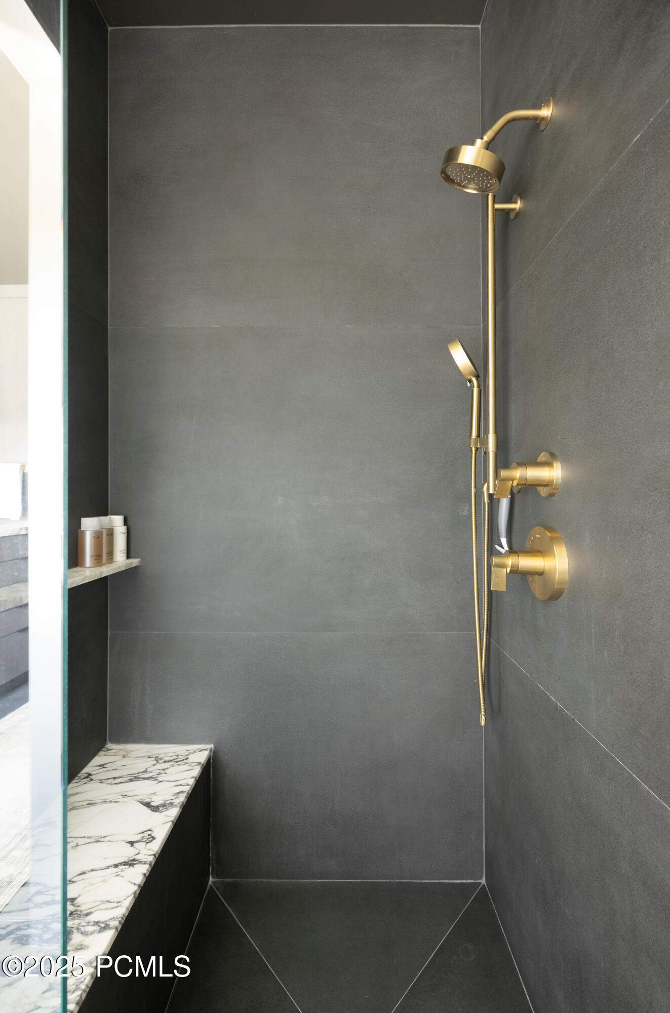 Kamas, Utah 84036, United States, 5 Bedrooms Bedrooms, ,5 BathroomsBathrooms,Residential,Active,189537