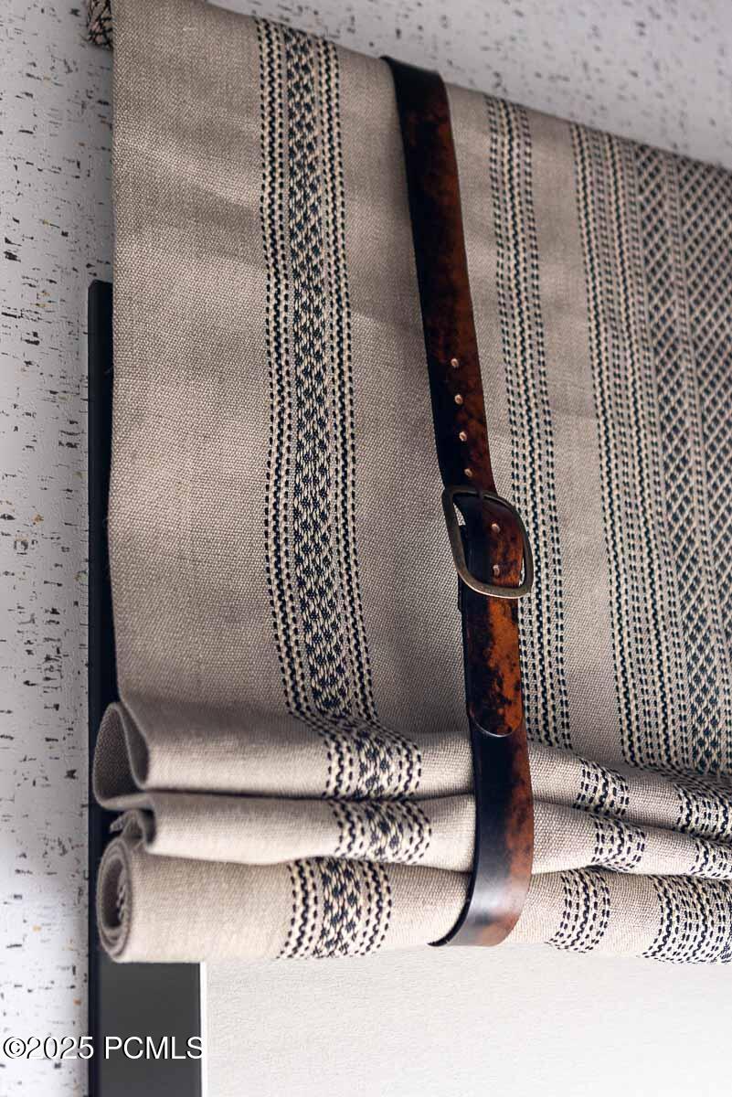 Kamas, Utah 84036, United States, 5 Bedrooms Bedrooms, ,5 BathroomsBathrooms,Residential,Active,189537