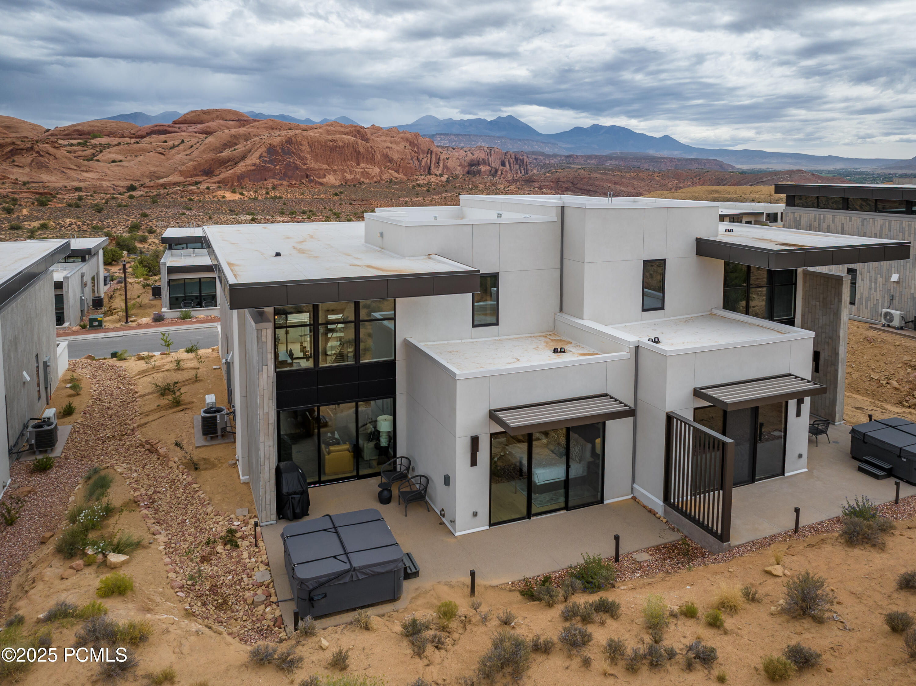Moab, Utah 84532, United States, 2 Bedrooms Bedrooms, ,3 BathroomsBathrooms,Residential,Active,23660