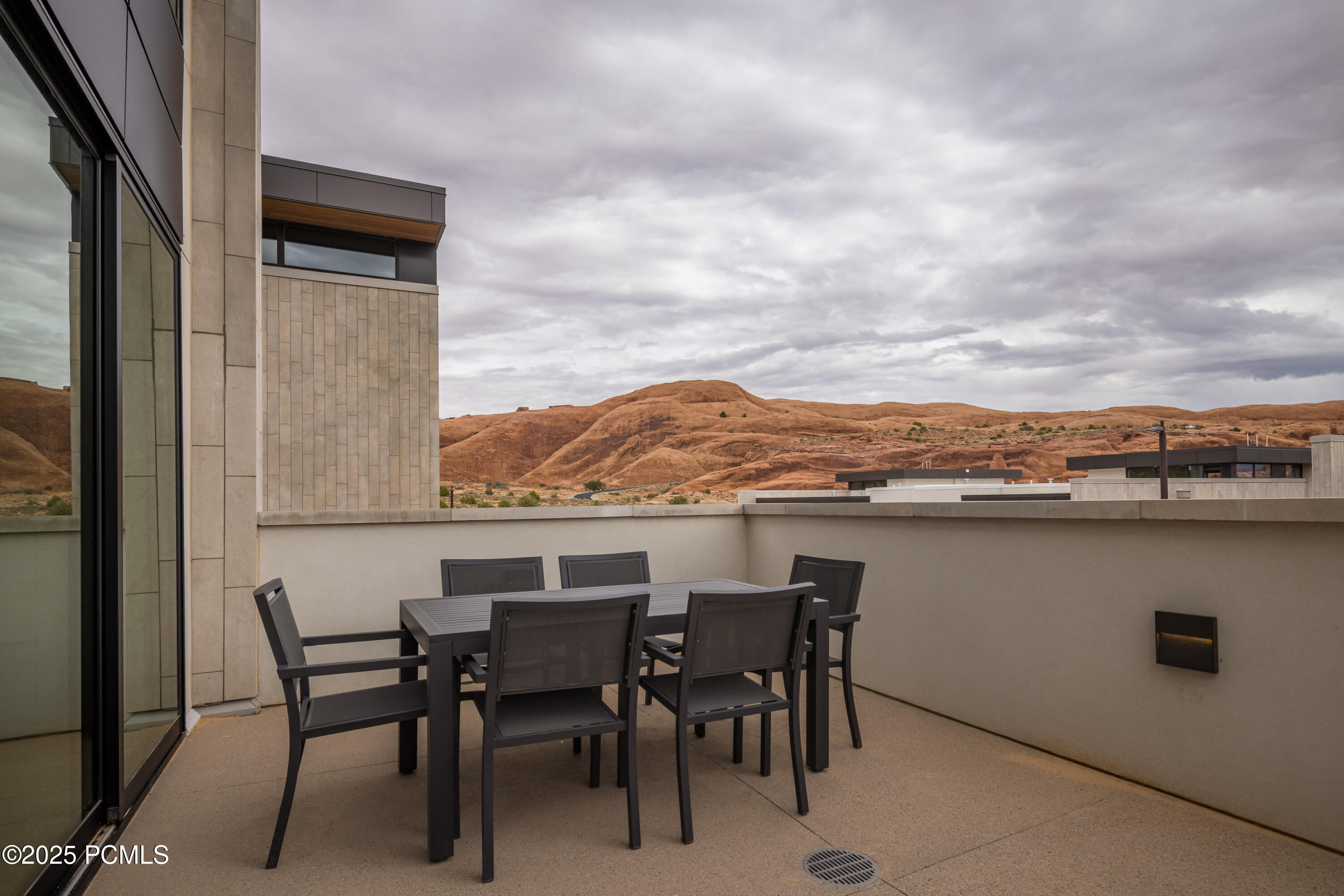 Moab, Utah 84532, United States, 2 Bedrooms Bedrooms, ,3 BathroomsBathrooms,Residential,Active,23660