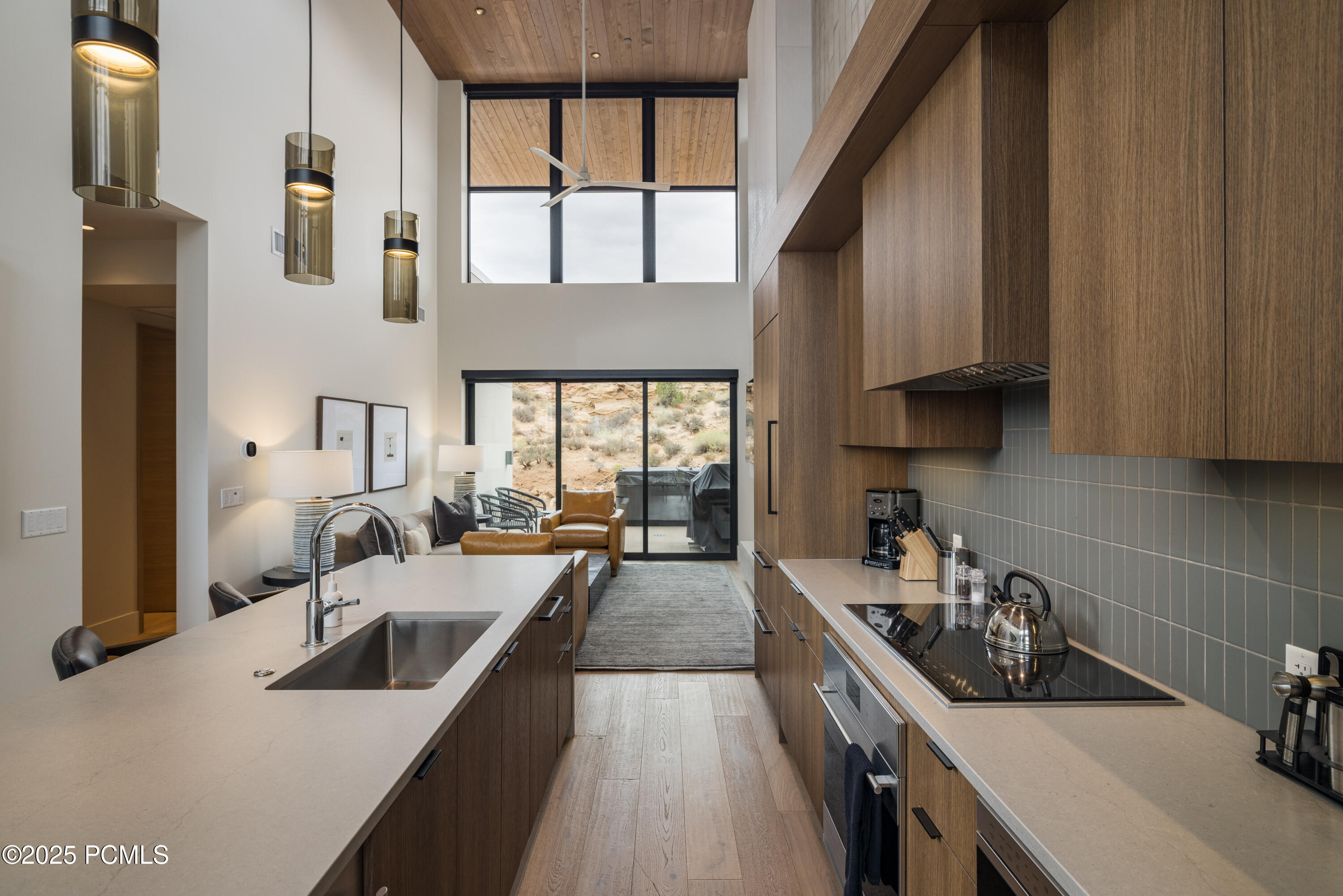 Moab, Utah 84532, United States, 2 Bedrooms Bedrooms, ,3 BathroomsBathrooms,Residential,Active,23660