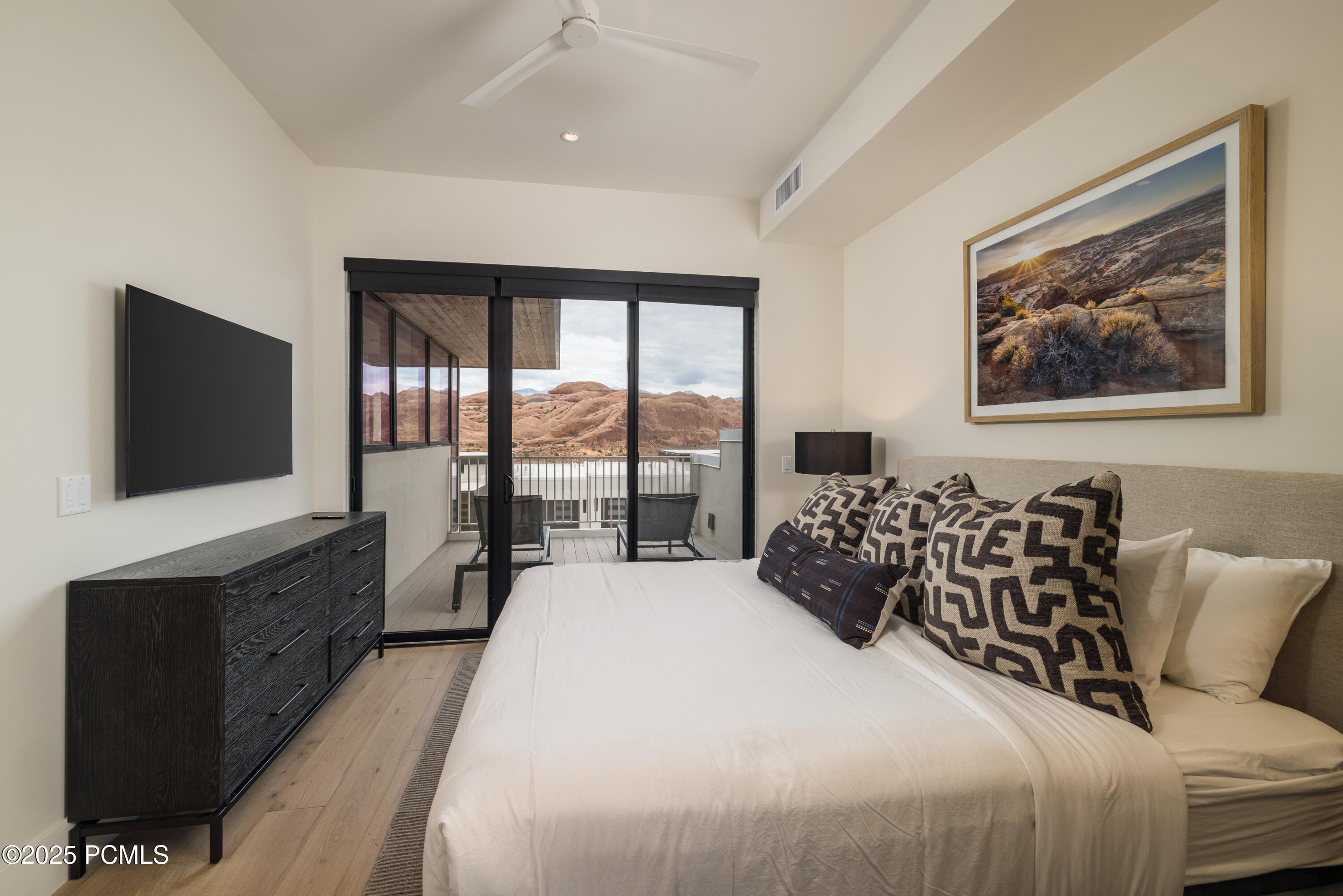 Moab, Utah 84532, United States, 2 Bedrooms Bedrooms, ,3 BathroomsBathrooms,Residential,Active,23660