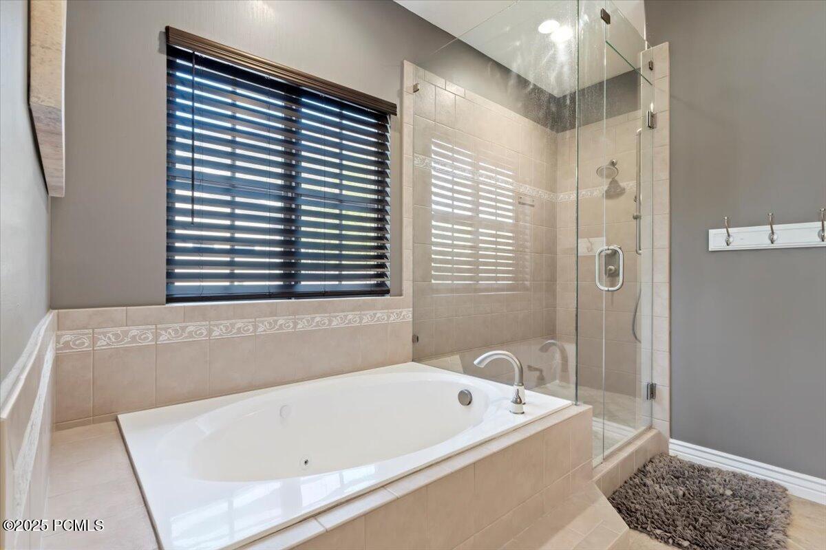 2077 E Genova Drive, Draper, Utah image 28