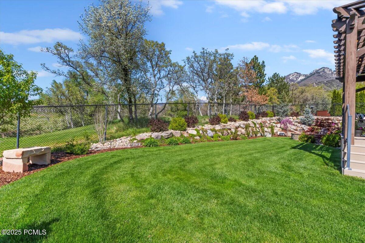 2077 E Genova Drive, Draper, Utah image 6