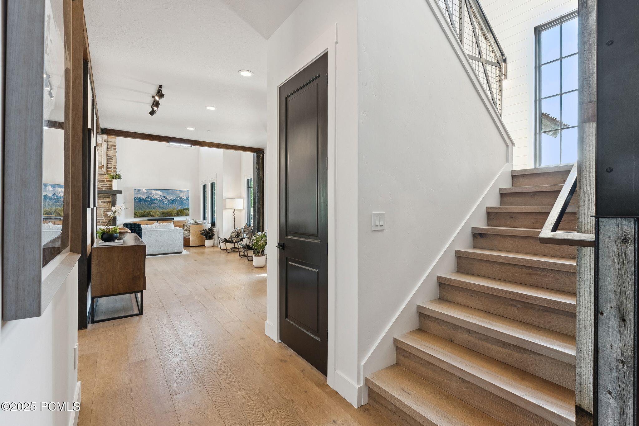 Park City, Utah 84098, United States, 5 Bedrooms Bedrooms, ,4 BathroomsBathrooms,Residential,Active,192317