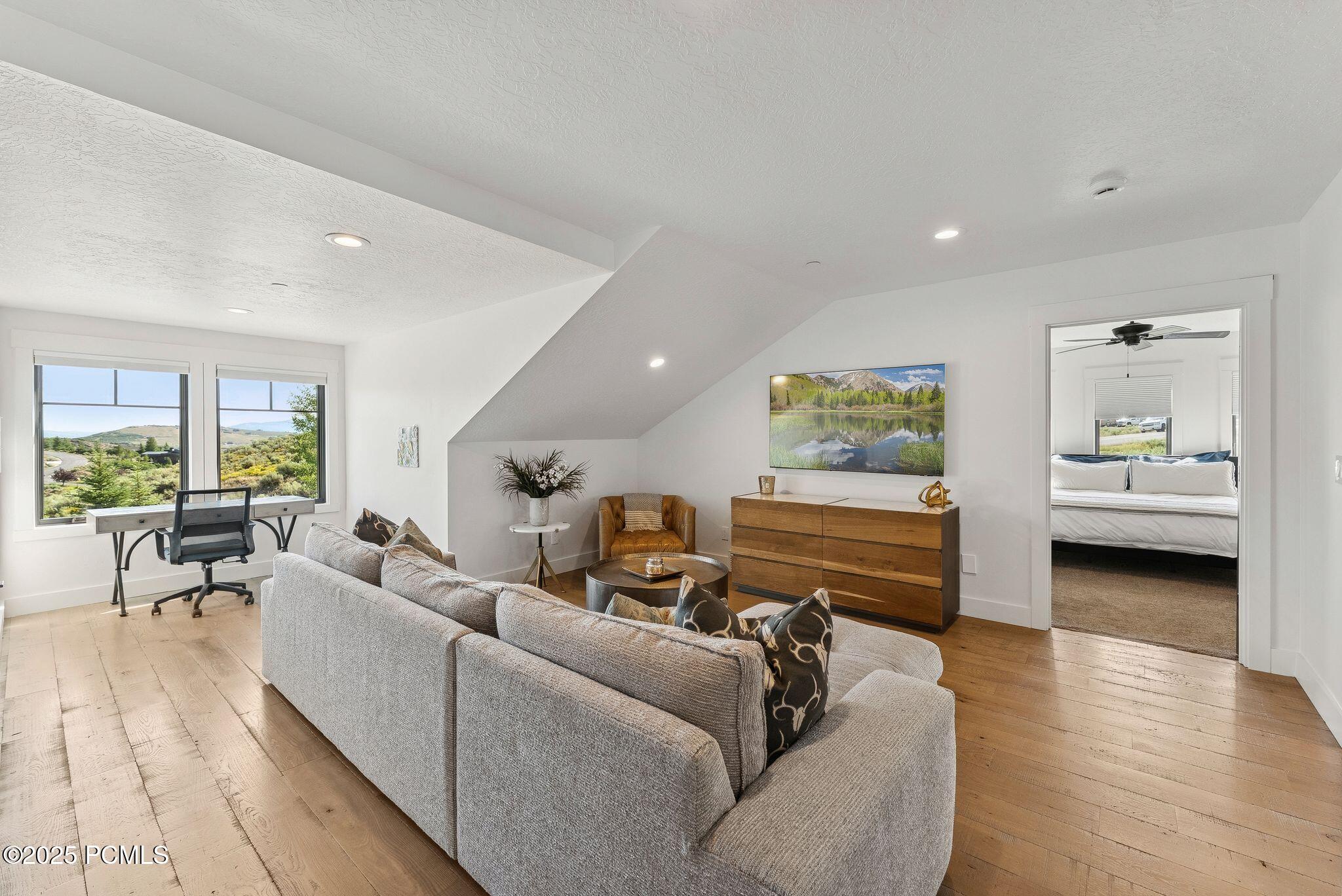 Park City, Utah 84098, United States, 5 Bedrooms Bedrooms, ,4 BathroomsBathrooms,Residential,Active,192317