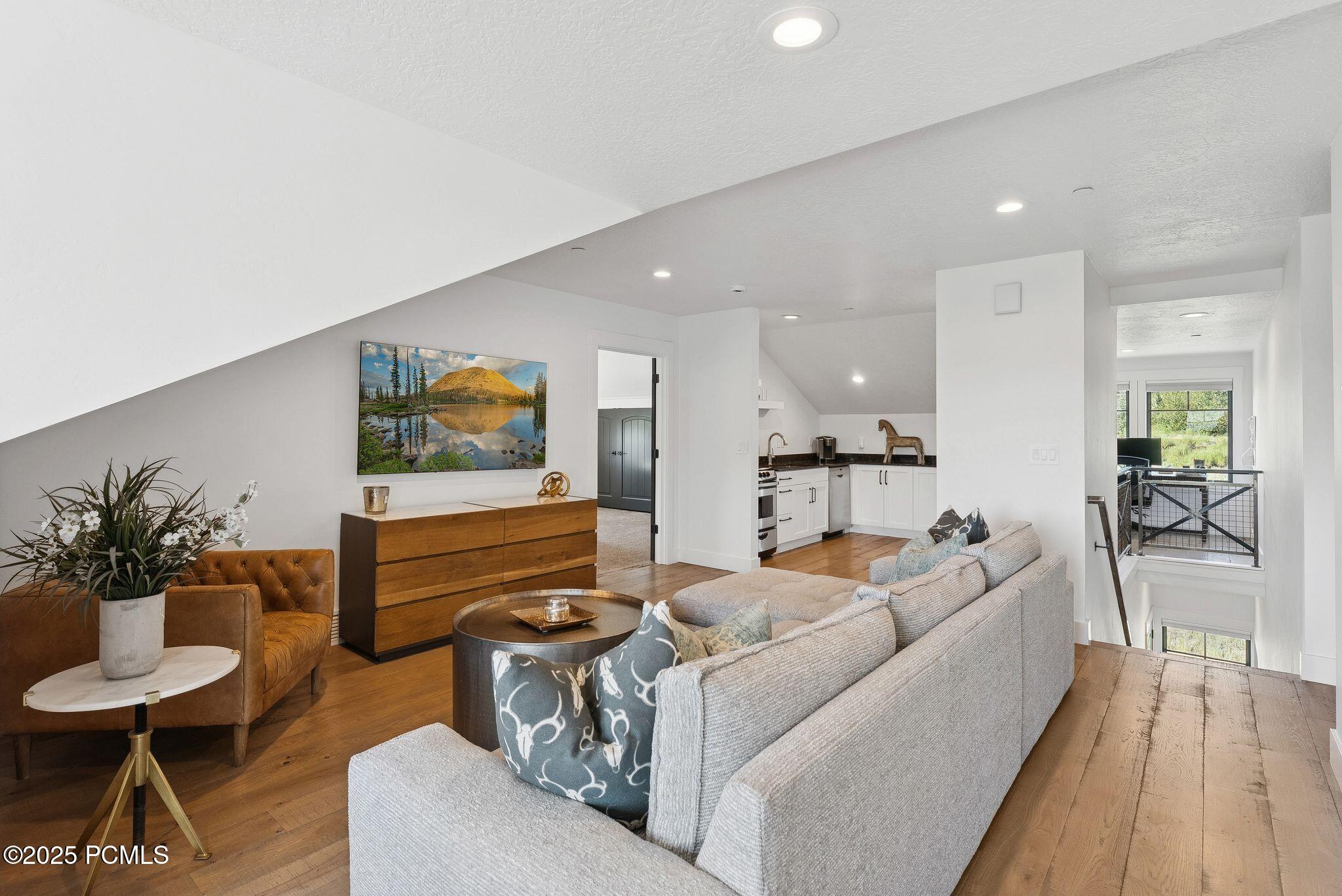 Park City, Utah 84098, United States, 5 Bedrooms Bedrooms, ,4 BathroomsBathrooms,Residential,Active,192317