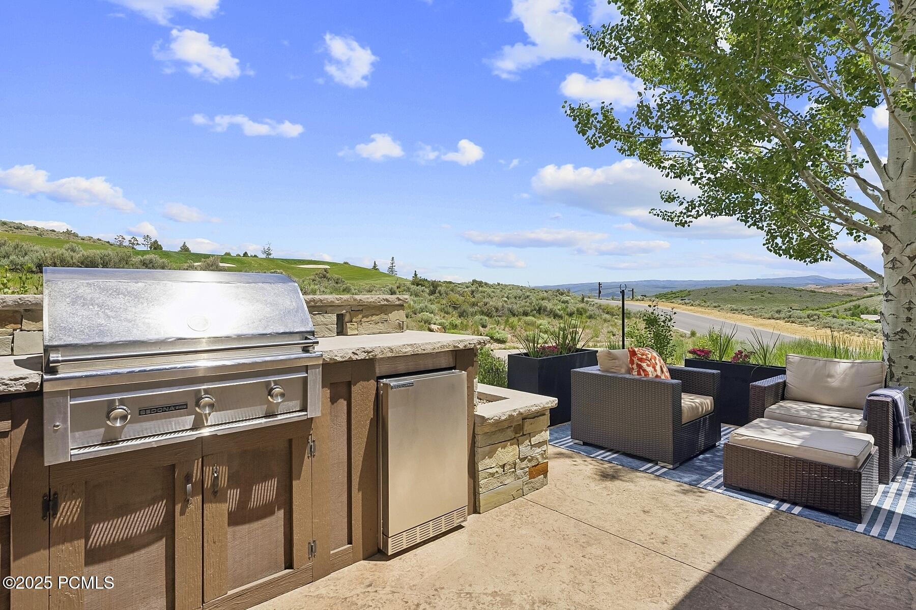 Kamas, Utah 84036, United States, 4 Bedrooms Bedrooms, ,4 BathroomsBathrooms,Residential,Active,201063