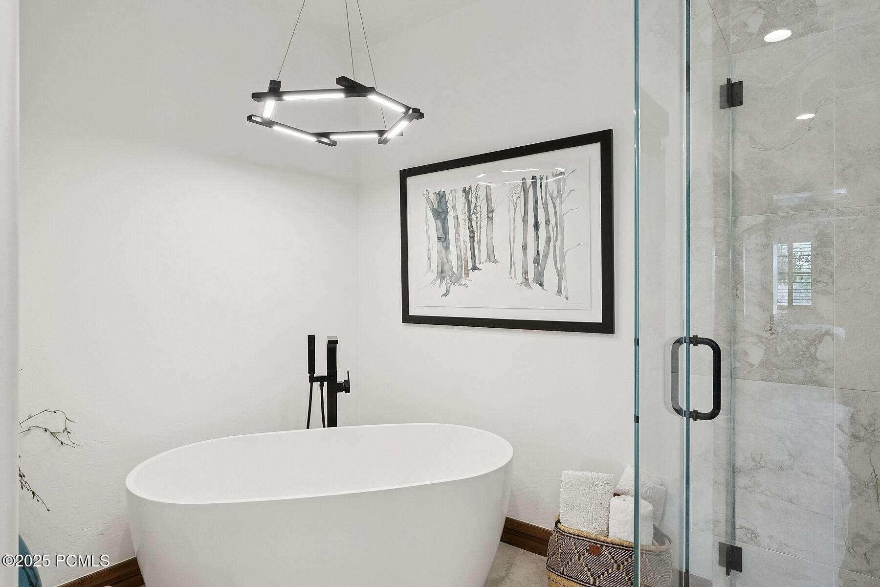 Kamas, Utah 84036, United States, 4 Bedrooms Bedrooms, ,4 BathroomsBathrooms,Residential,Active,201063