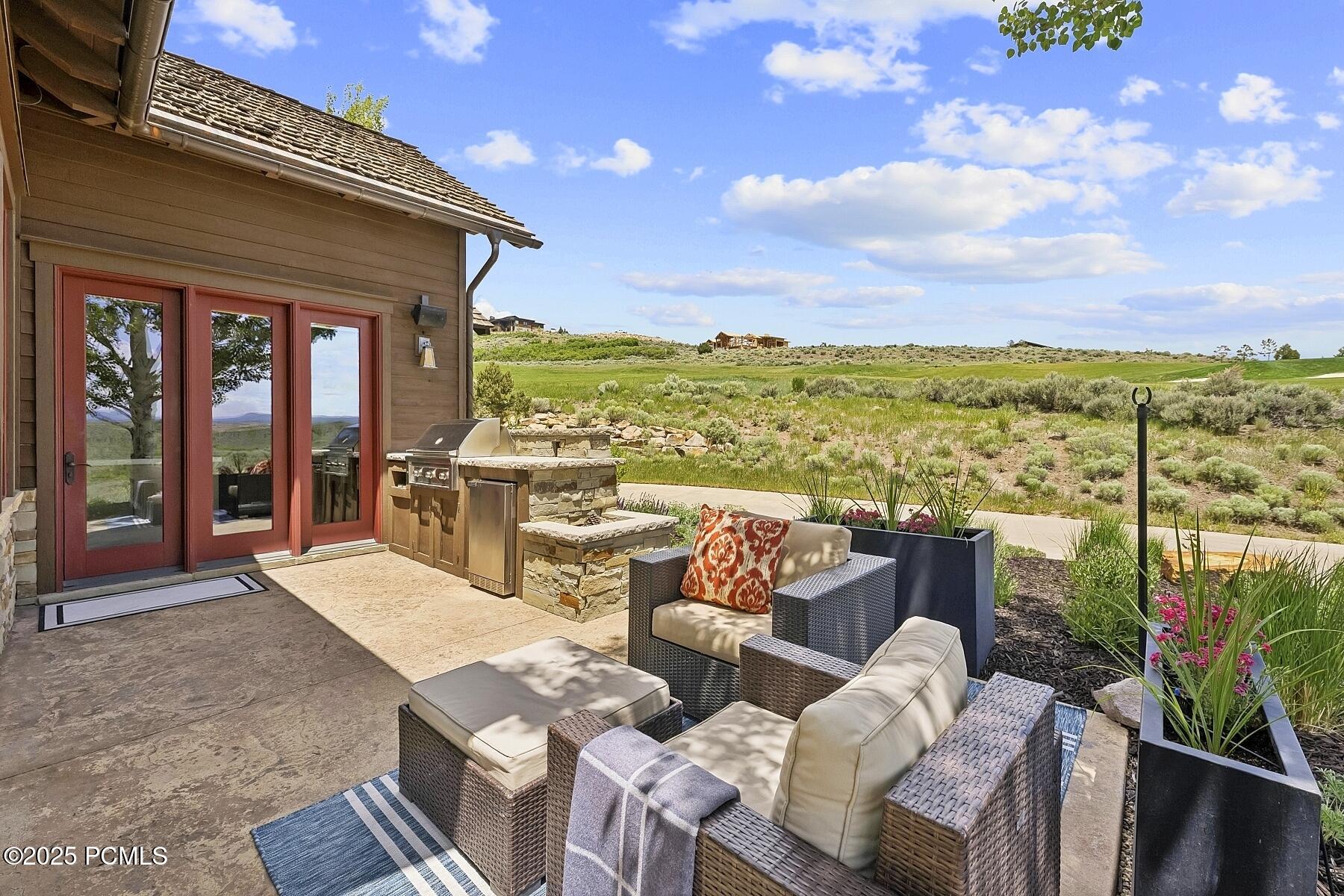 Kamas, Utah 84036, United States, 4 Bedrooms Bedrooms, ,4 BathroomsBathrooms,Residential,Active,201063