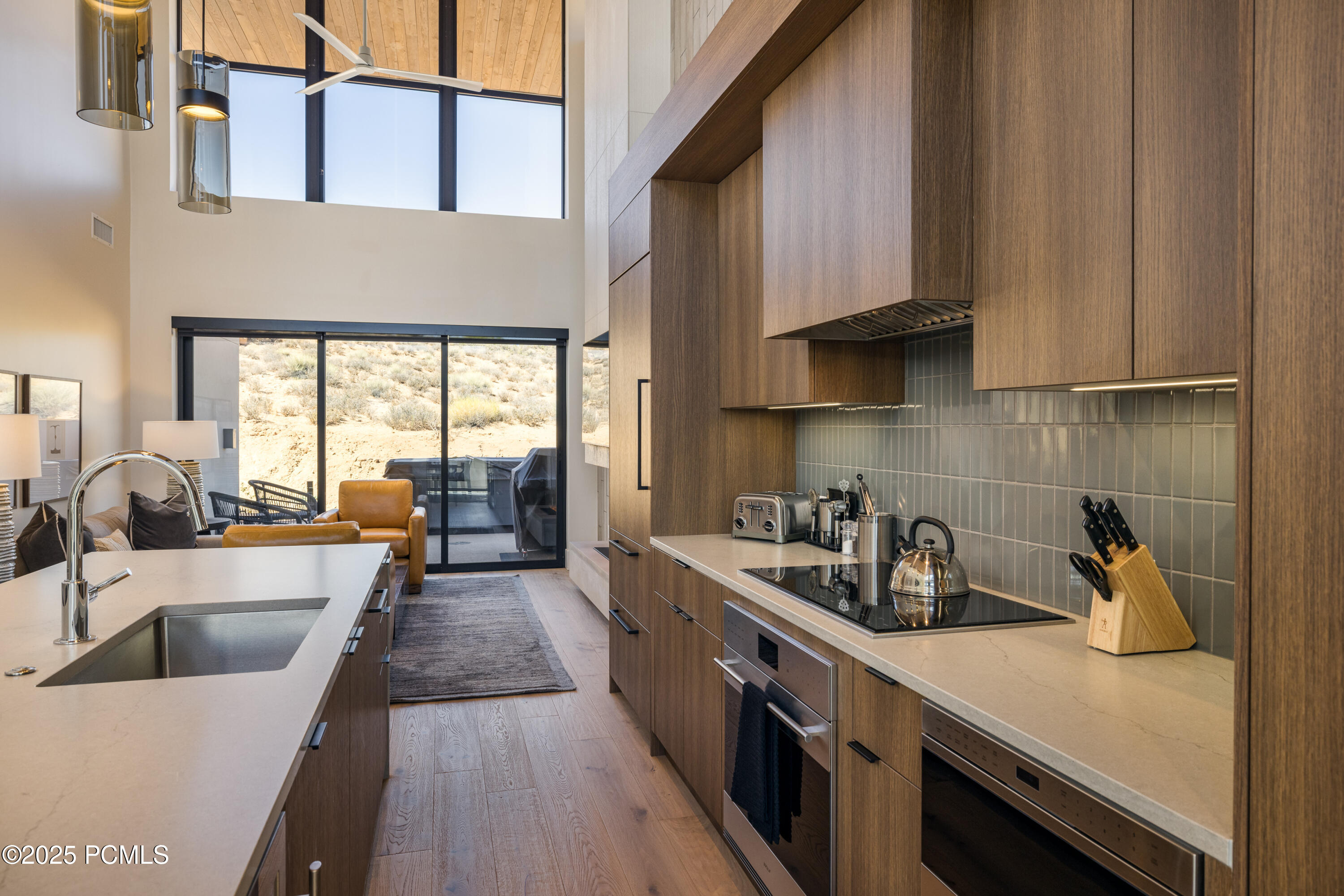 Moab, Utah 84532, United States, 2 Bedrooms Bedrooms, ,3 BathroomsBathrooms,Residential,Active,13588